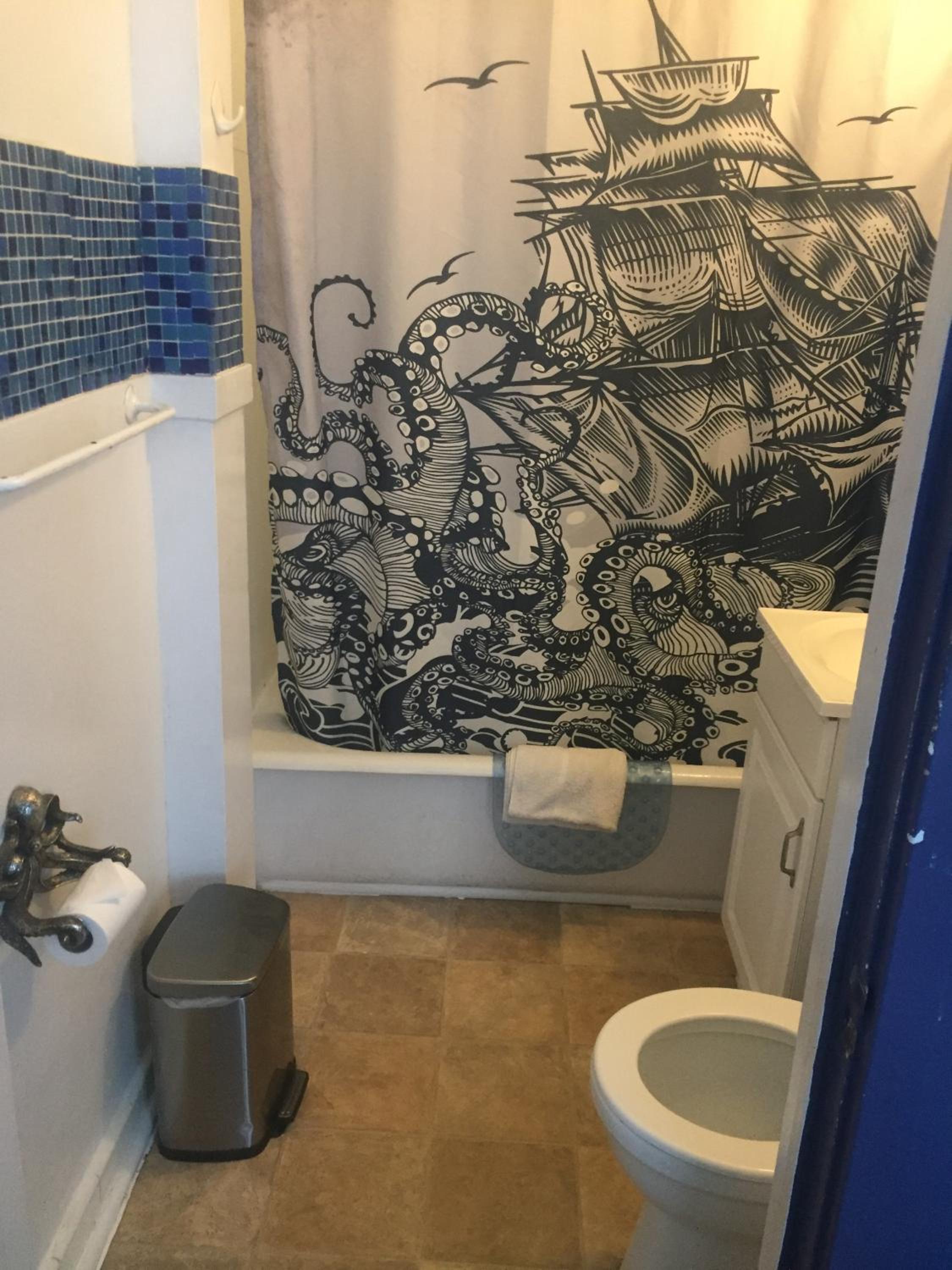 The Pirate Haus Inn