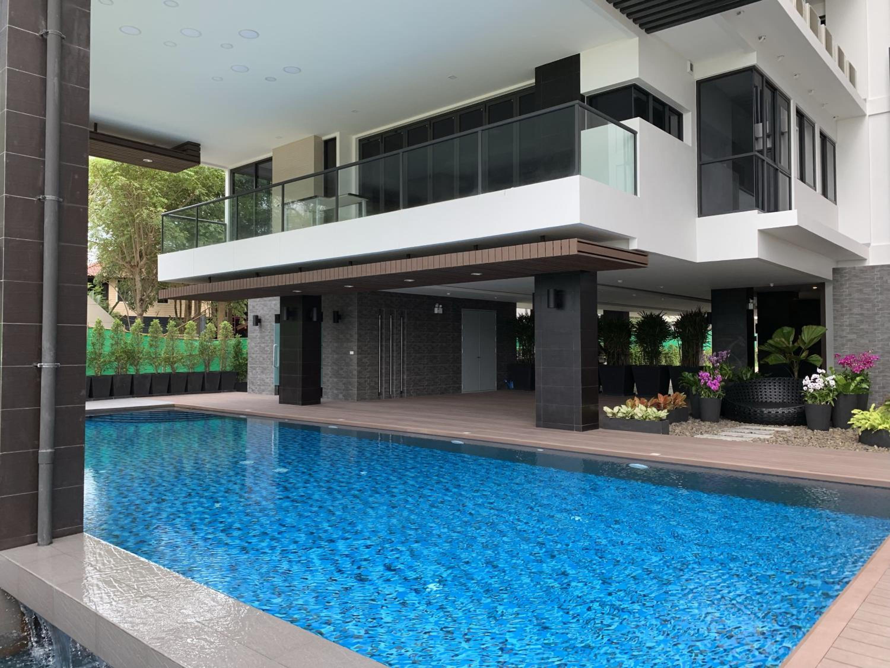 Top Floor Gorgeous Sunset View - Mae Phim Beachfront Condo view 3