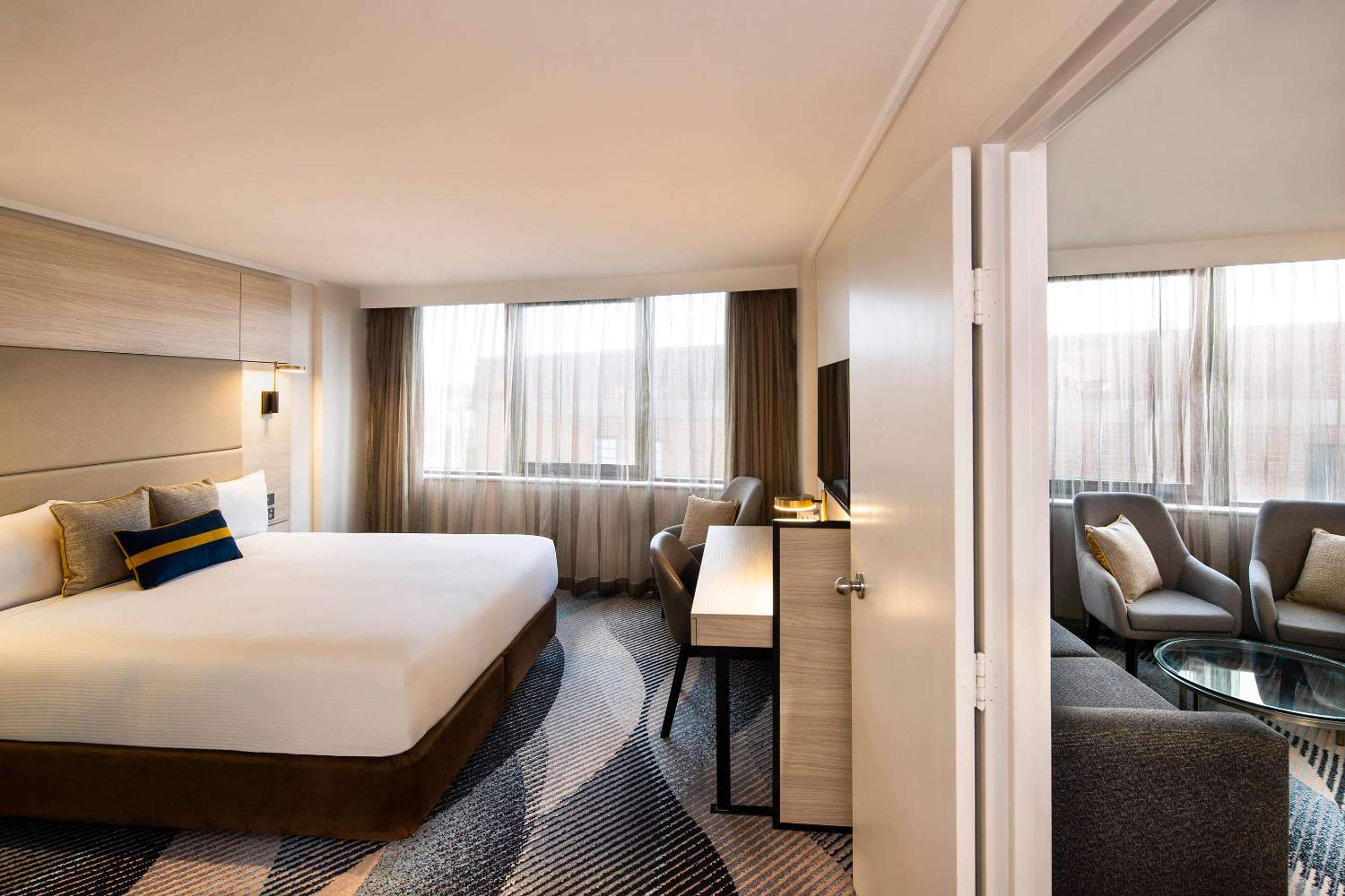 Novotel Sydney Parramatta 3