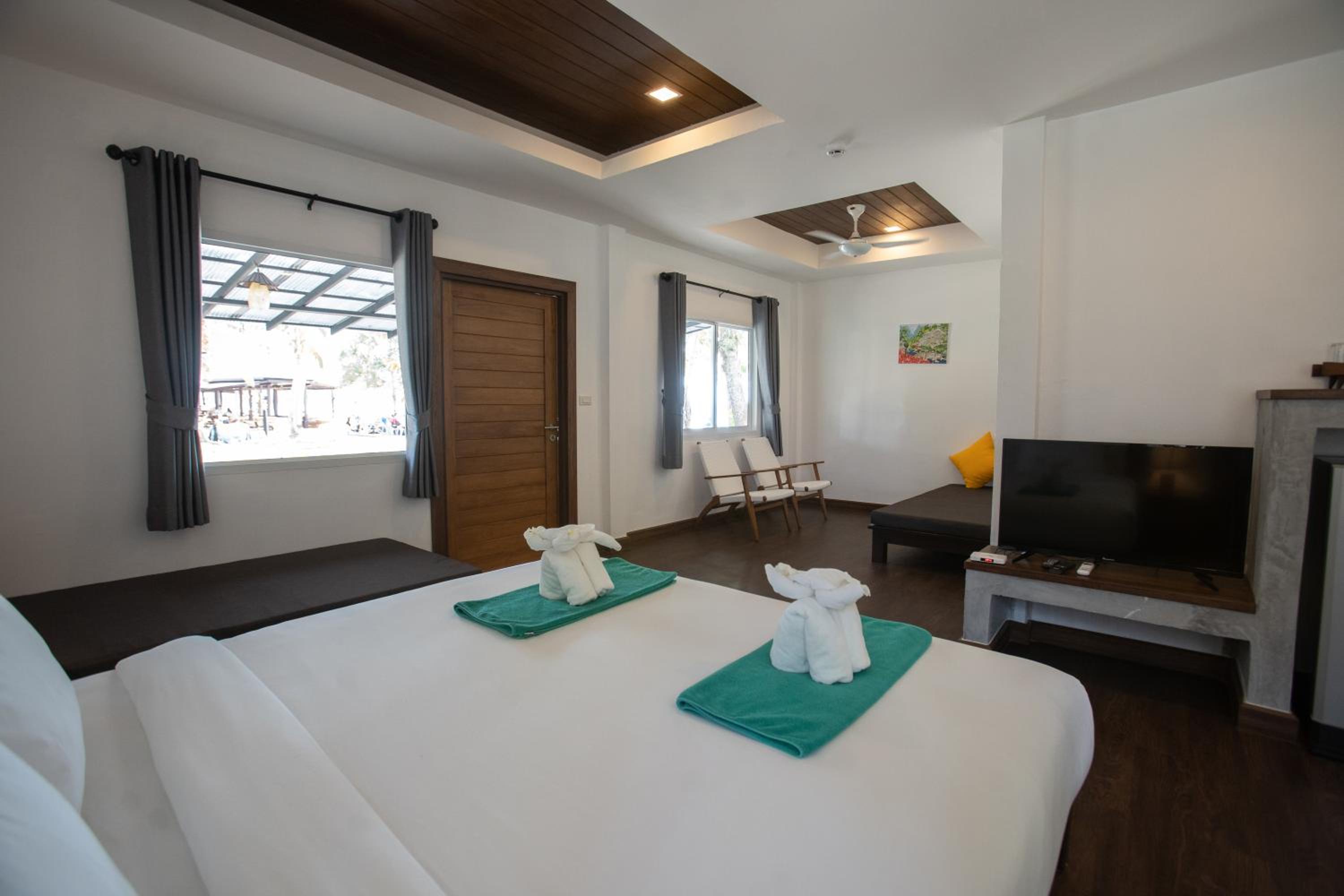 Southern Lanta Resort