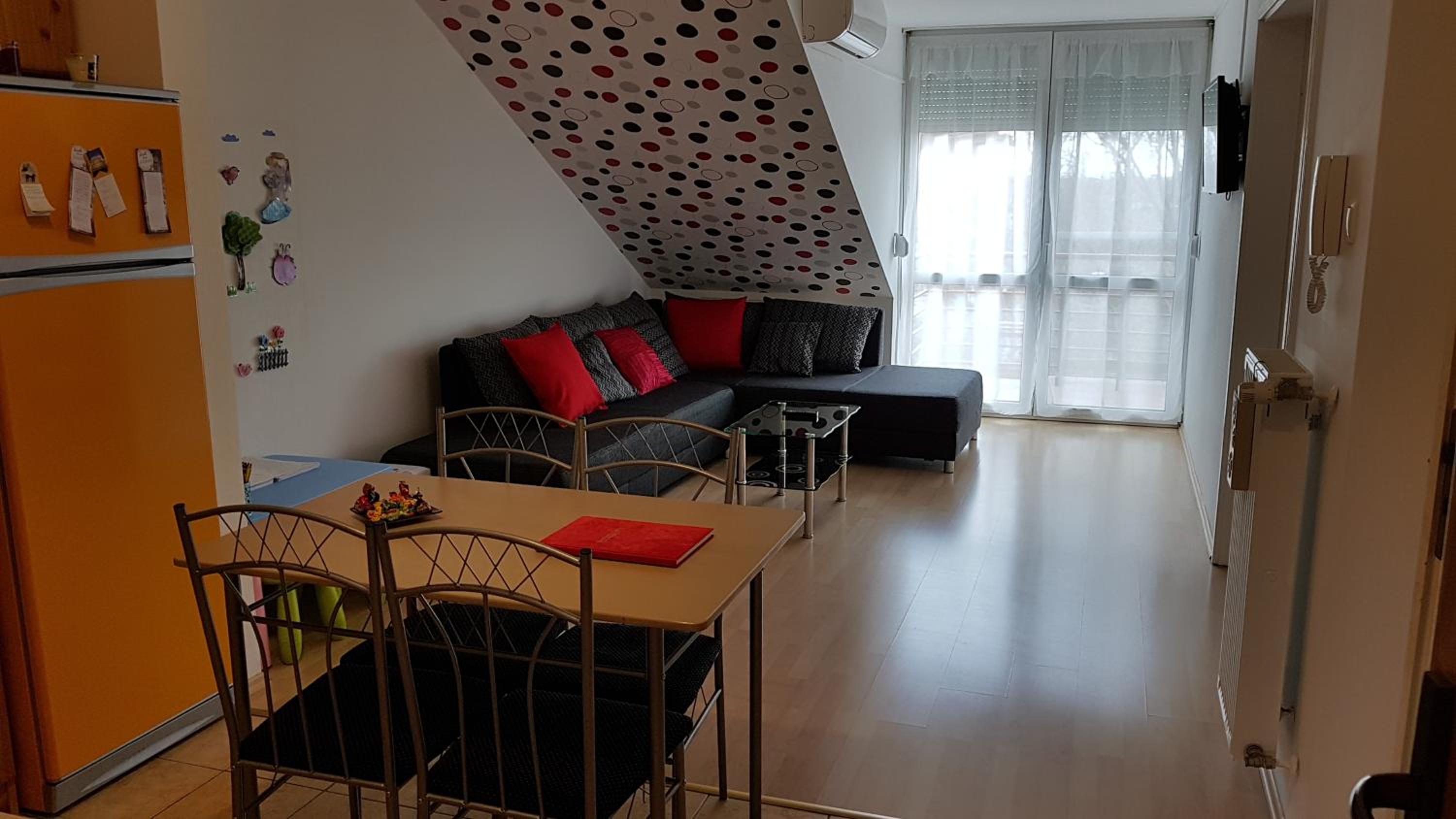 Riadorma Apartman view 5