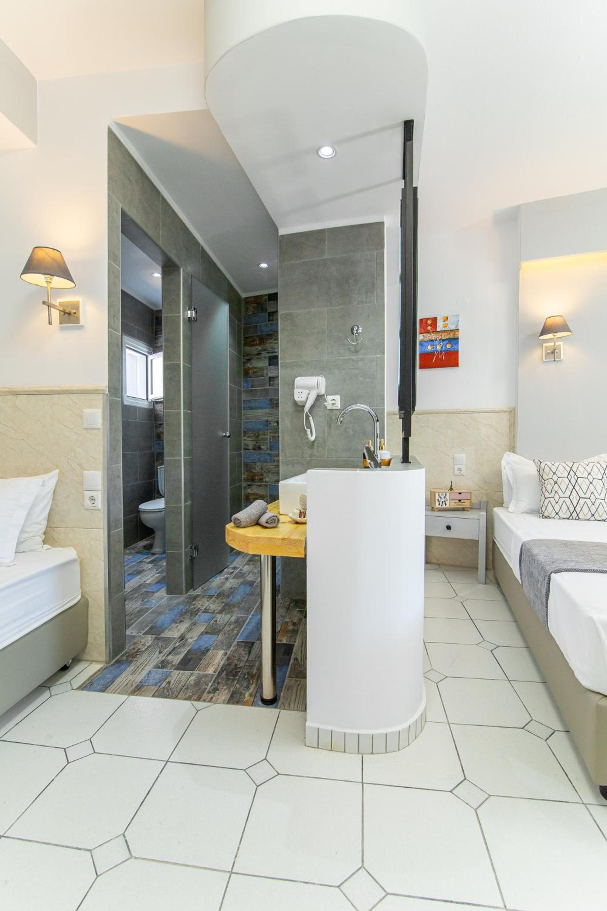 Malia Vacations - ICandy Sol - Property Image 3