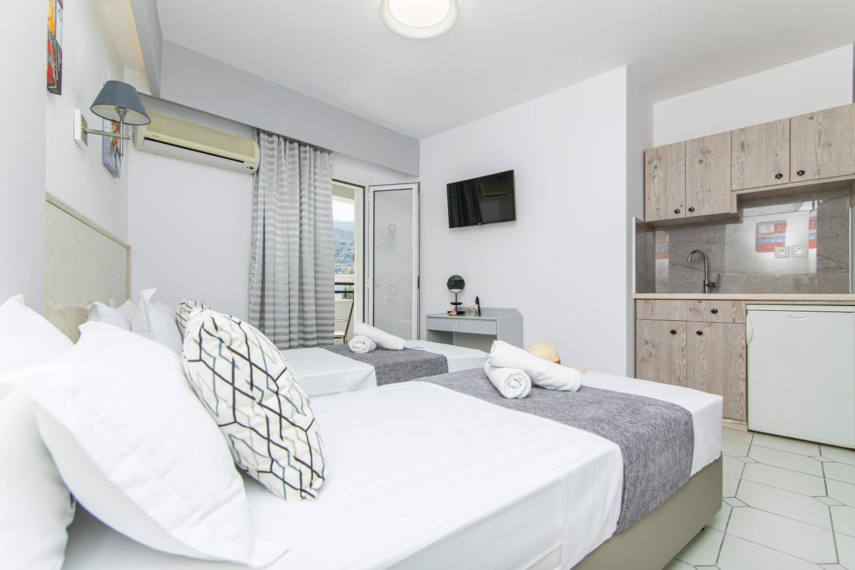 Malia Vacations - ICandy Sol - Property Image 9