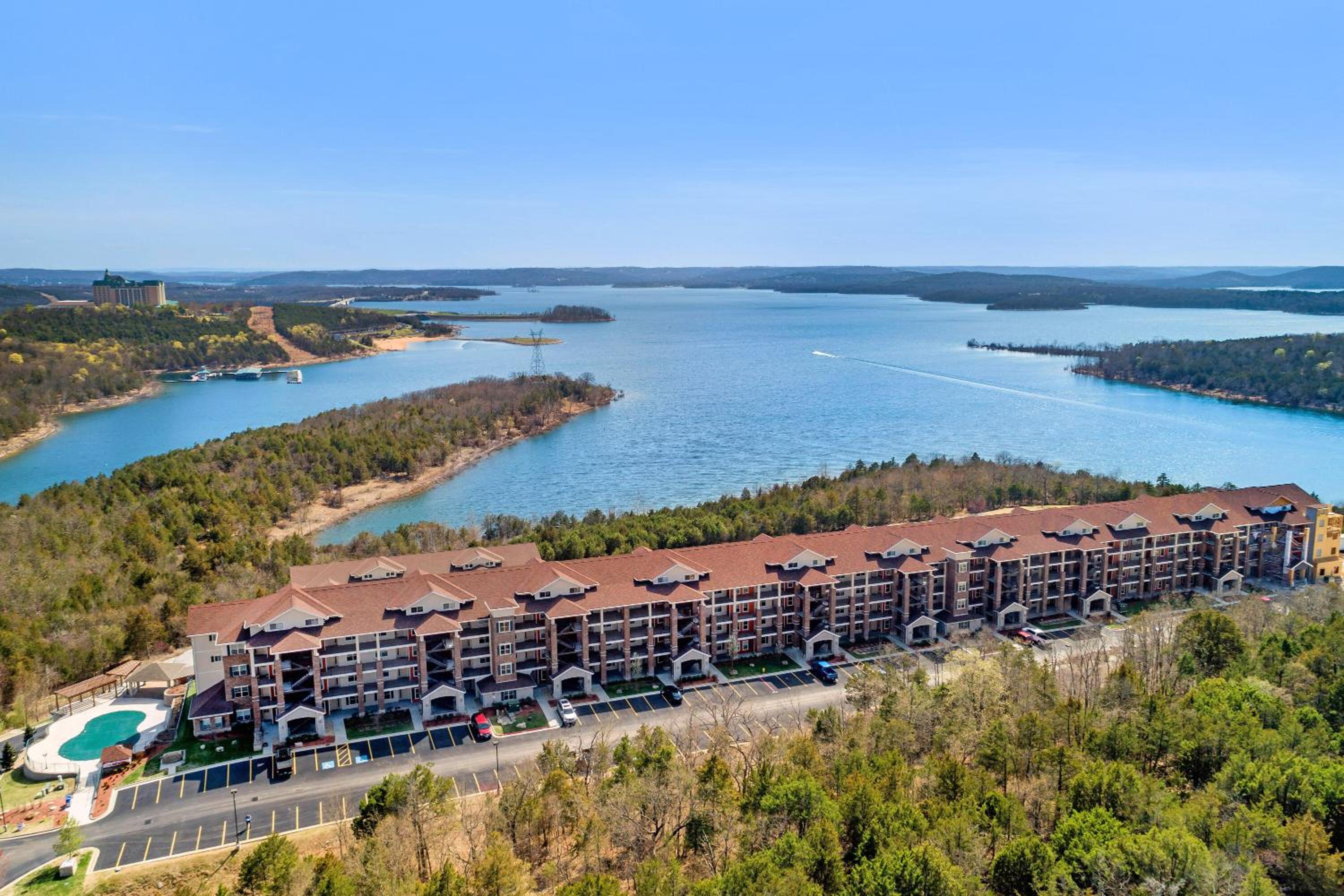 Majestic at Table Rock view 3
