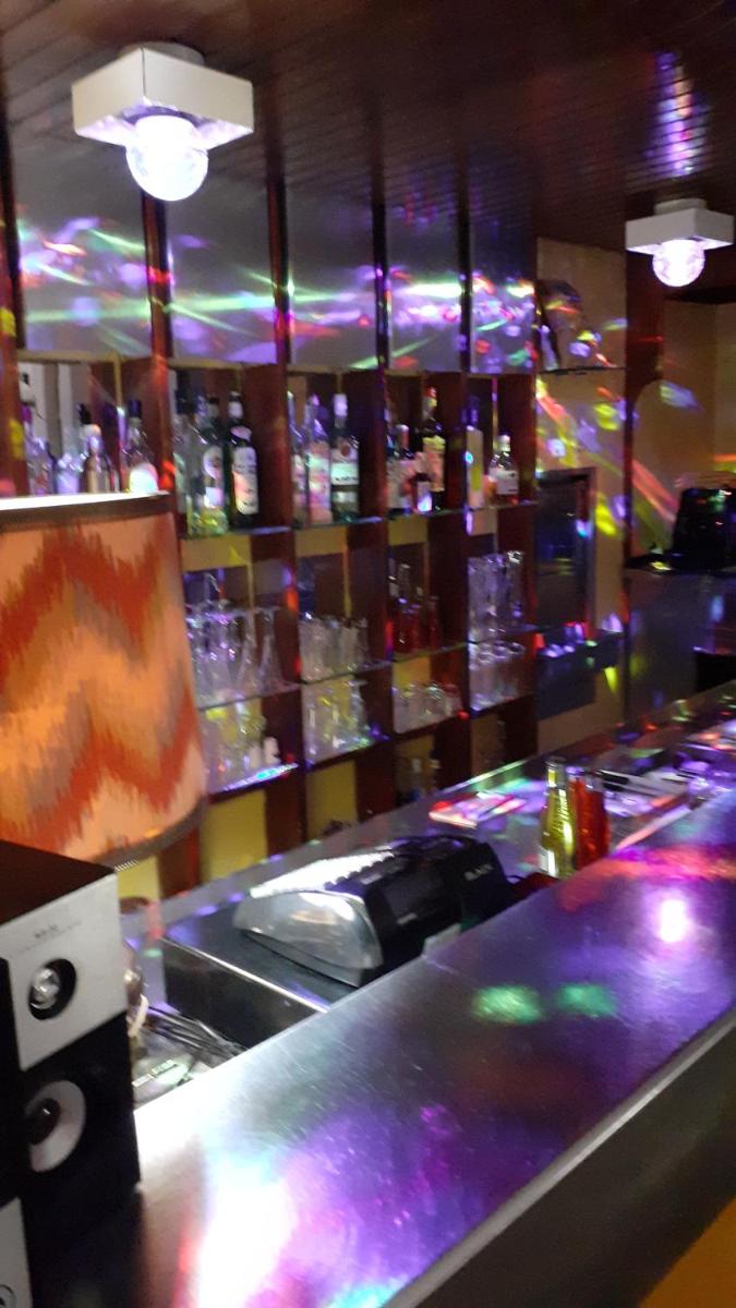 bar