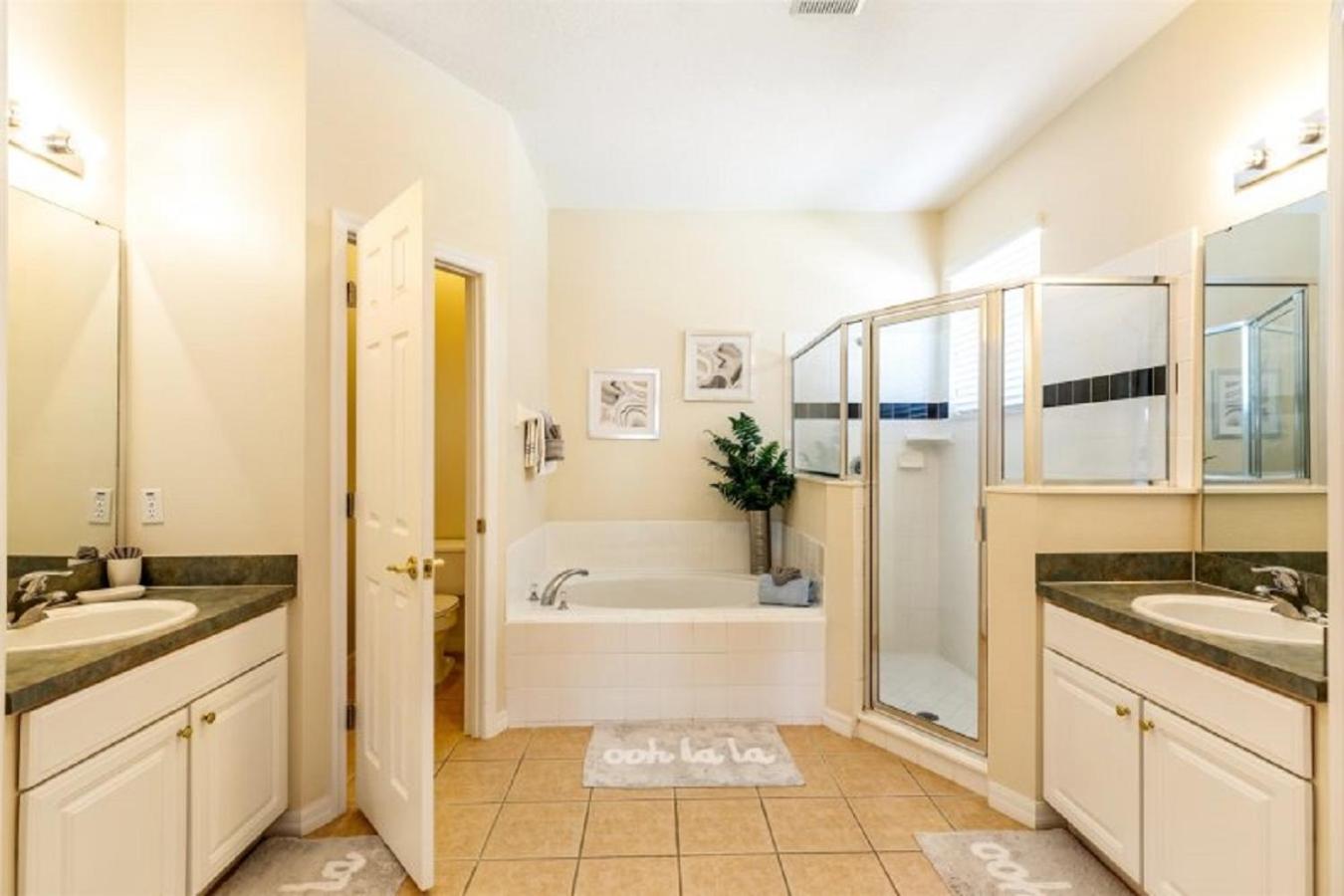 Holiday Villas of Kissimmee view 3
