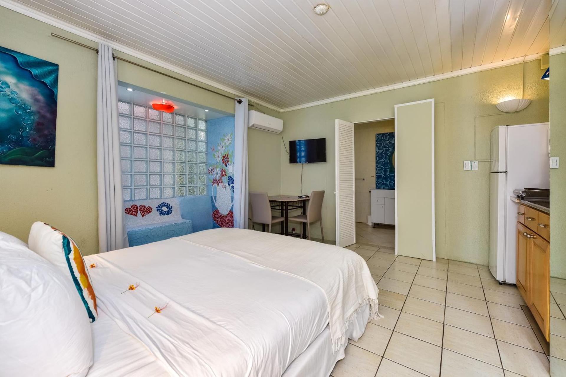 Sunflower Villa Studios