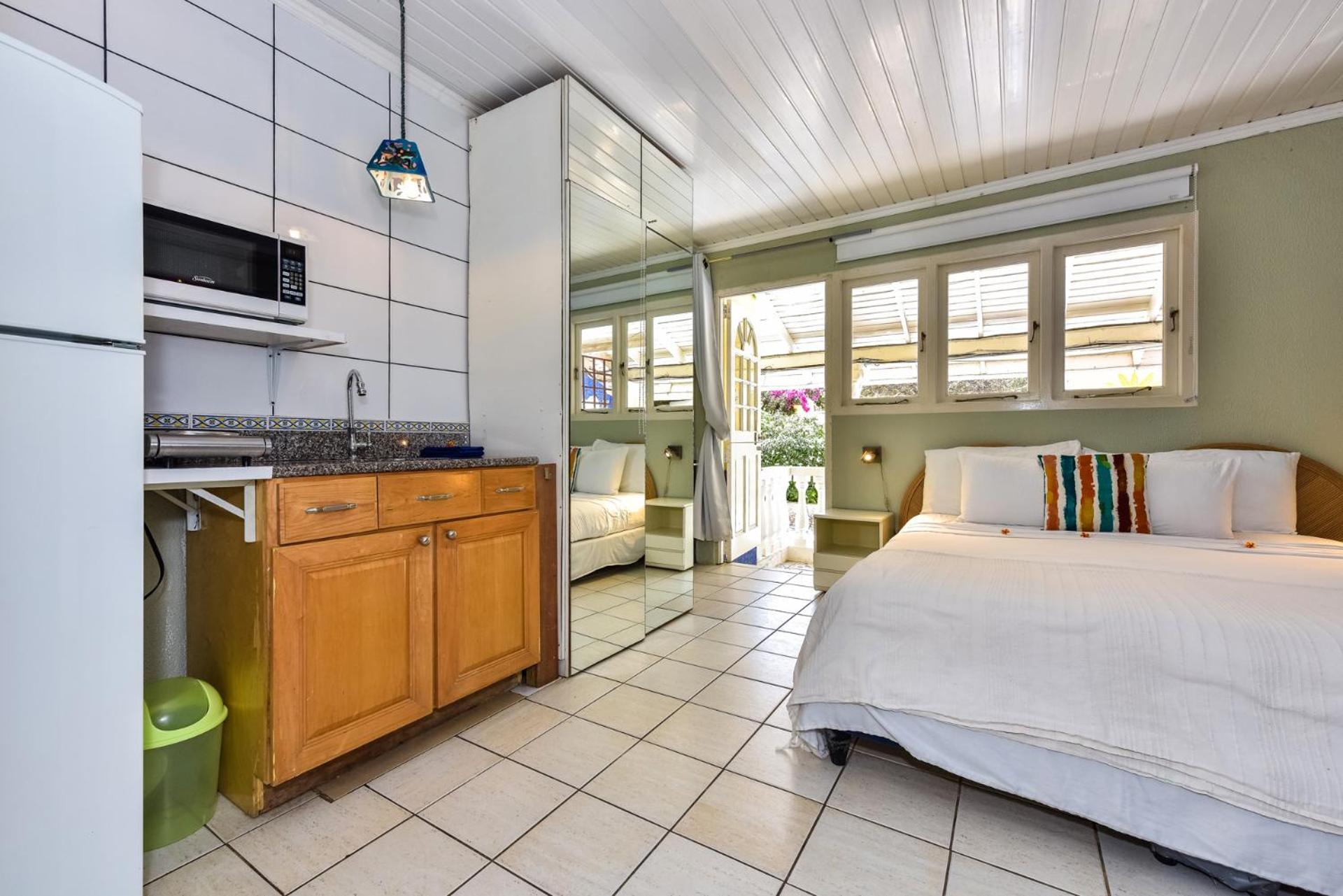 Sunflower Villa Studios