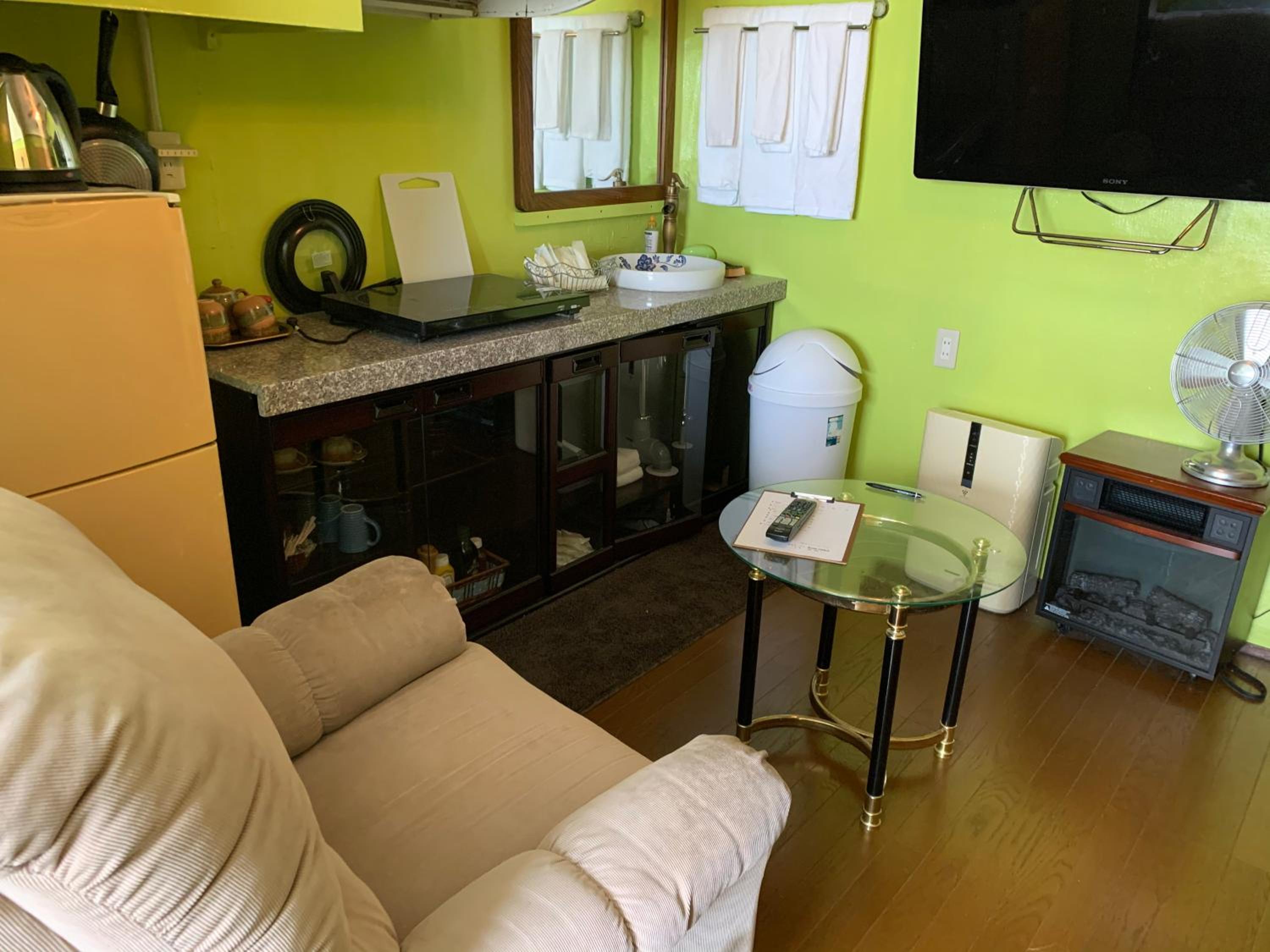 Photo 8