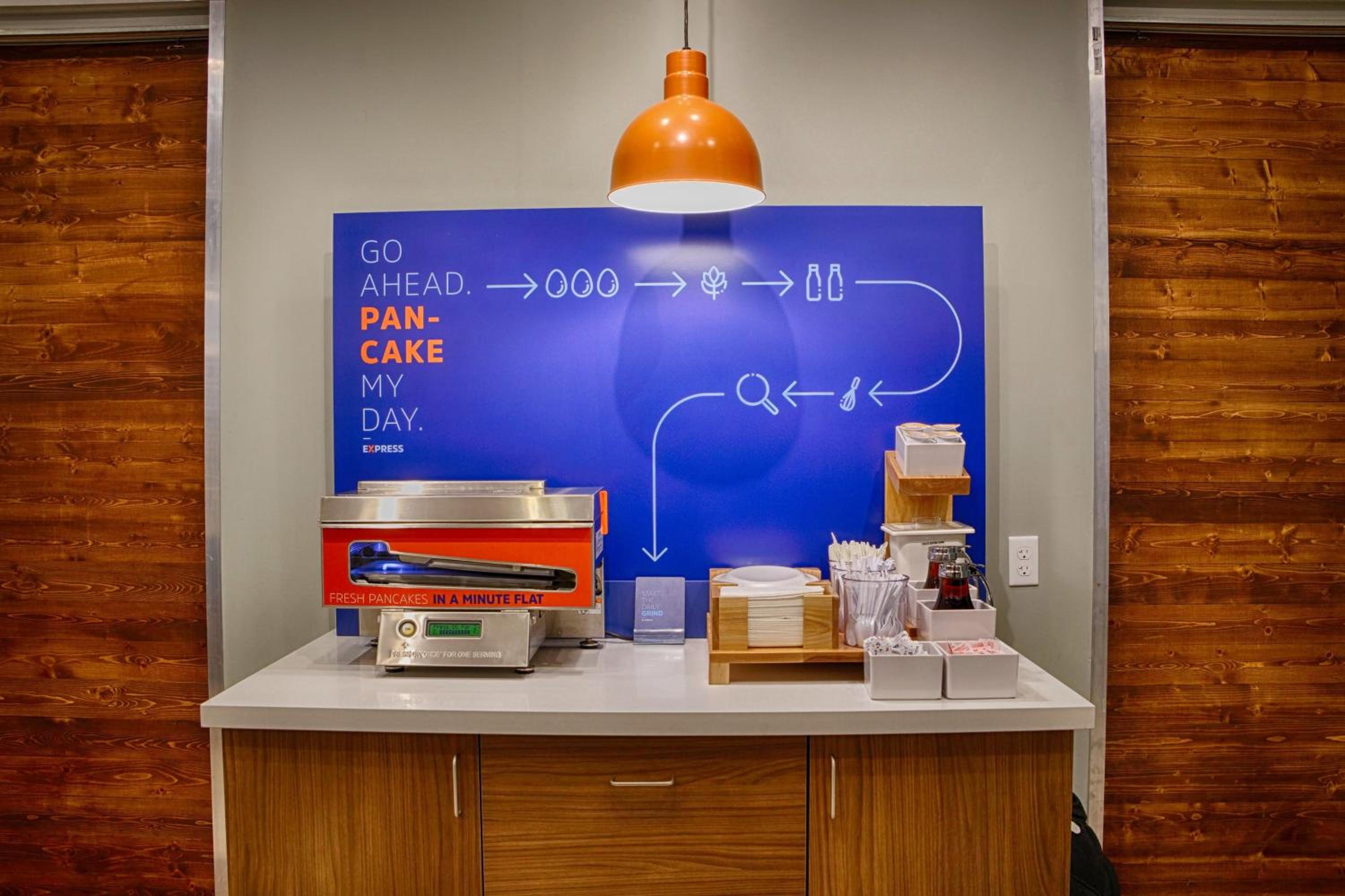 Albany Vacations - Holiday Inn Express Hotel  Suites Albany, an IHG Hotel - Property Image 28