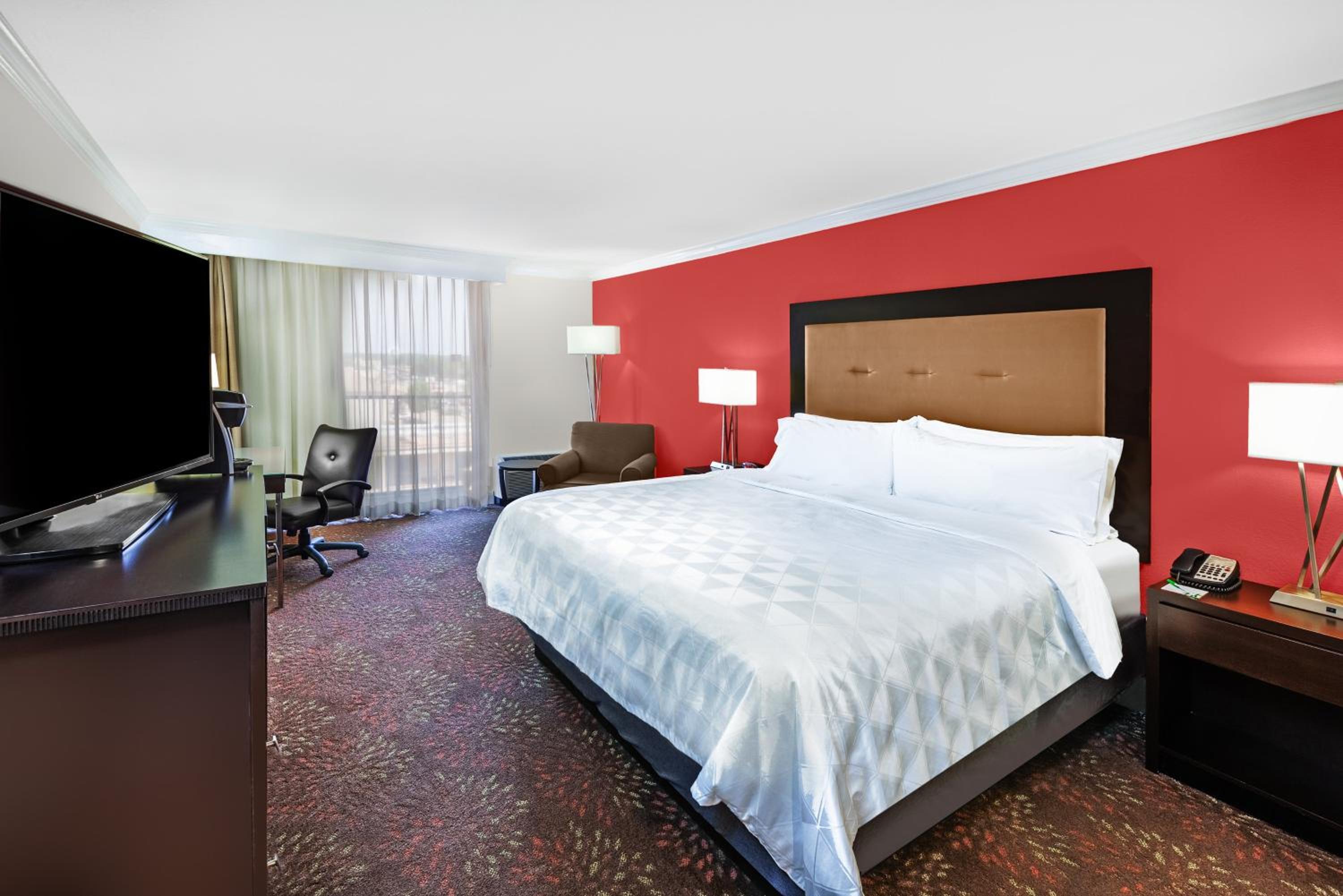 Tyler Vacations - Holiday Inn Tyler - Conference Center, an IHG Hotel - Property Image 10