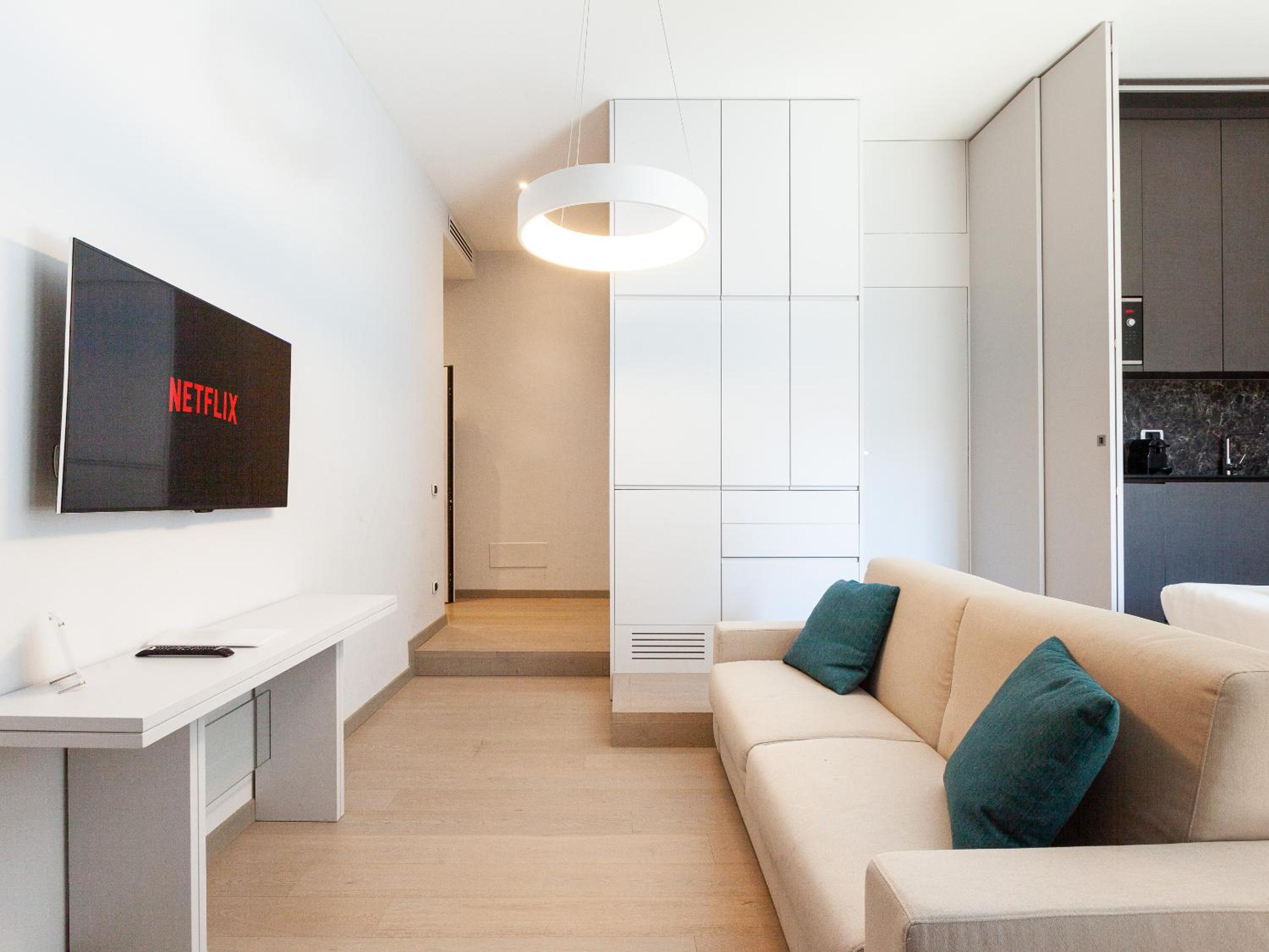 easyhomes-Duomo Suites & Apartments