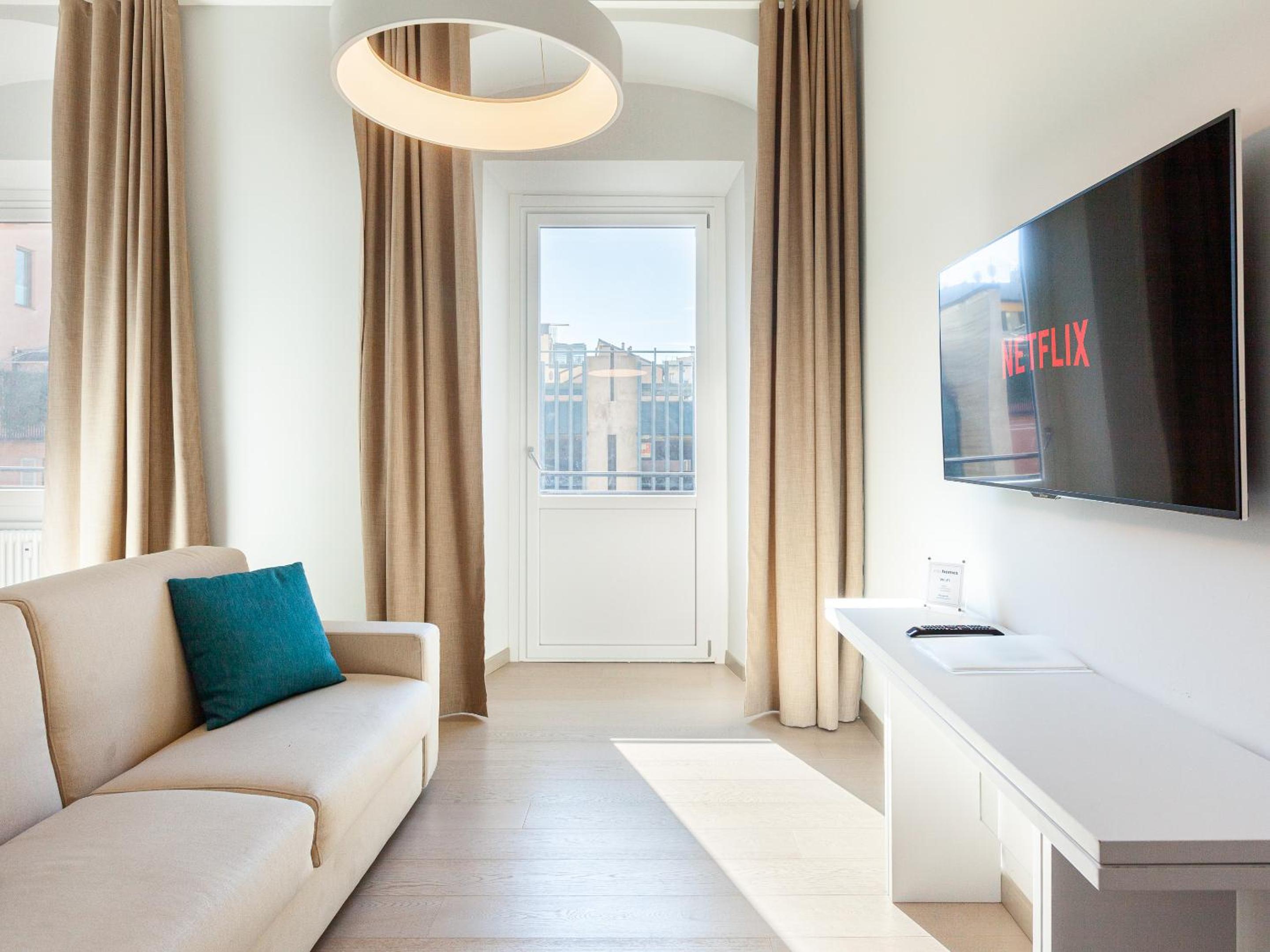 easyhomes-Duomo Suites & Apartments