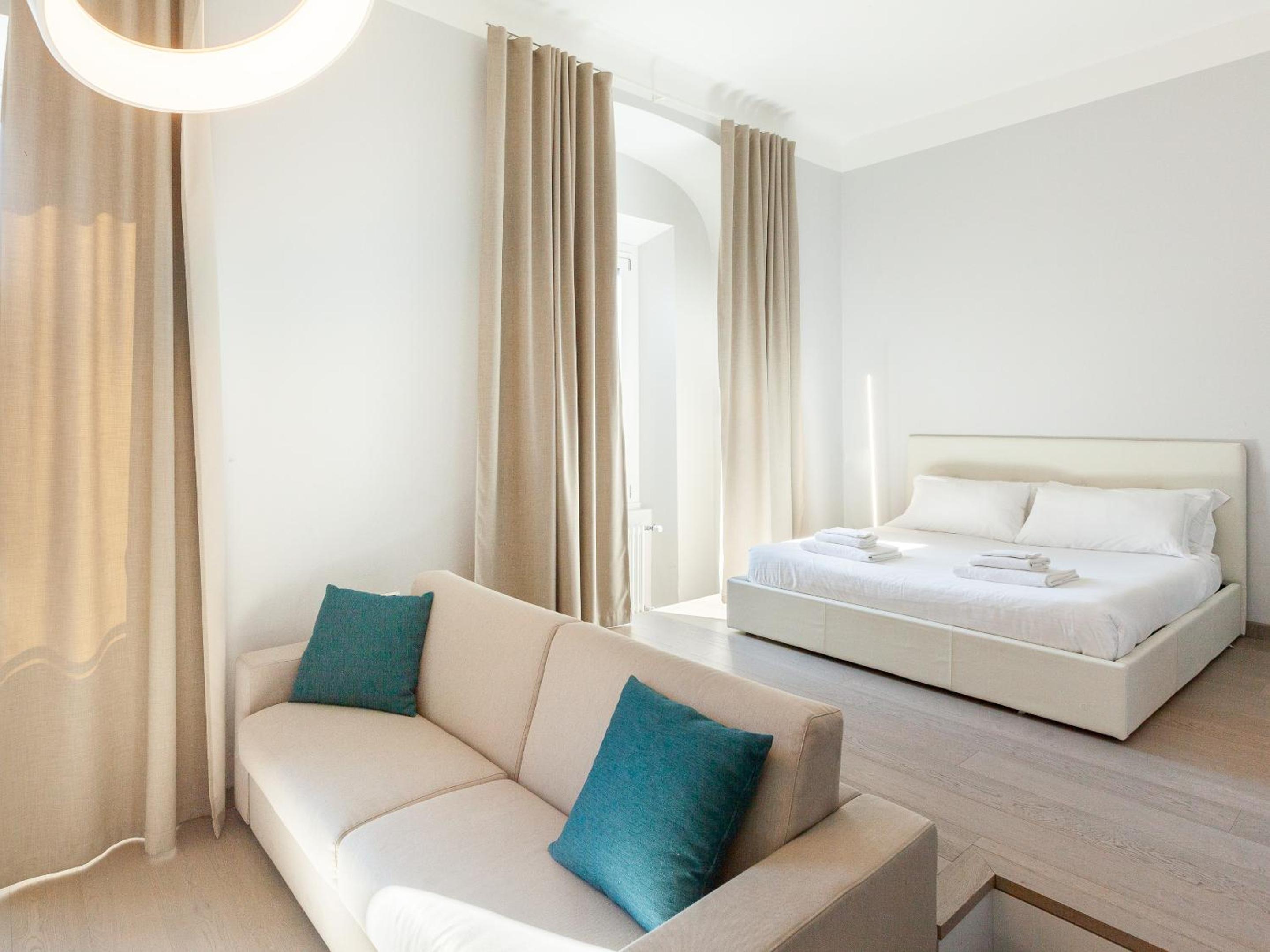 easyhomes-Duomo Suites & Apartments