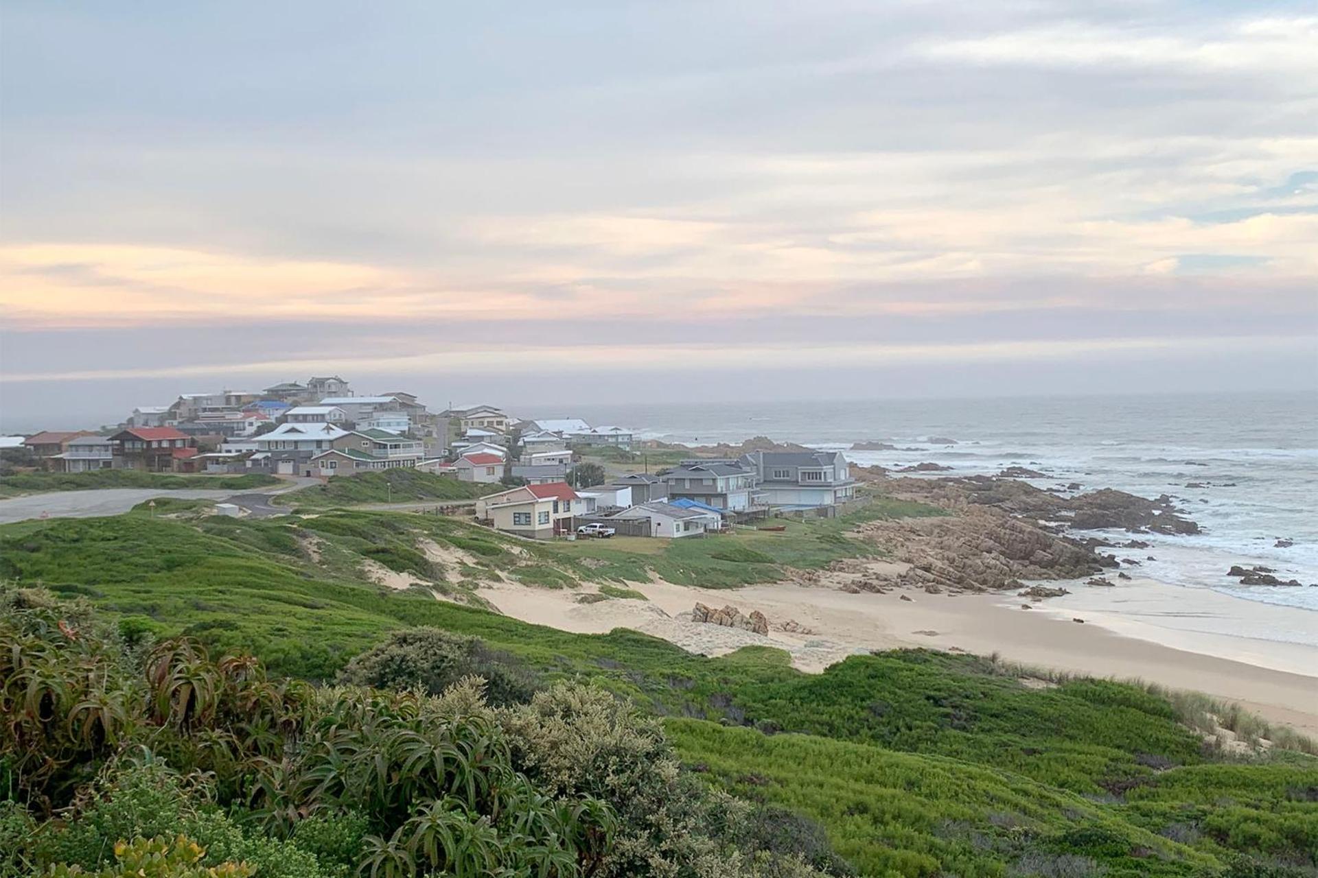 Rus & Roes Beach Home view 2