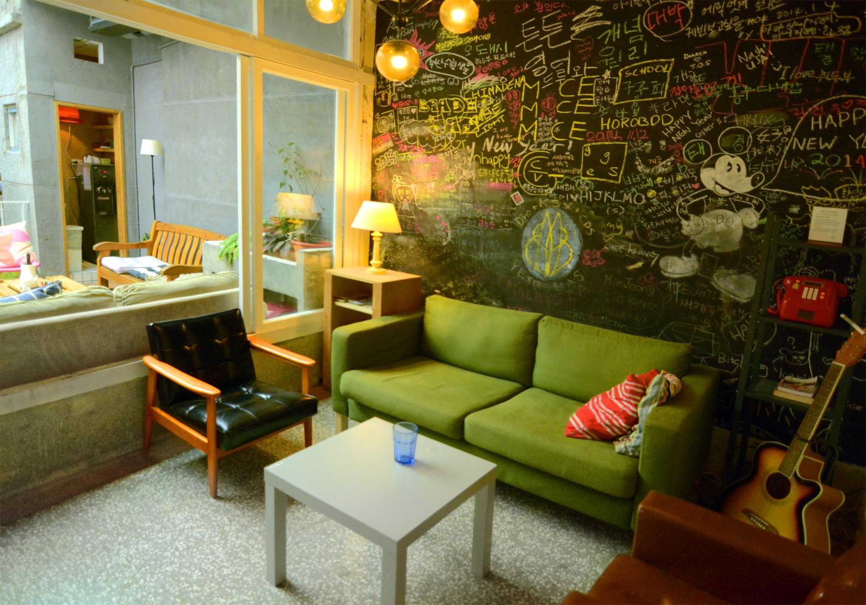 lounge