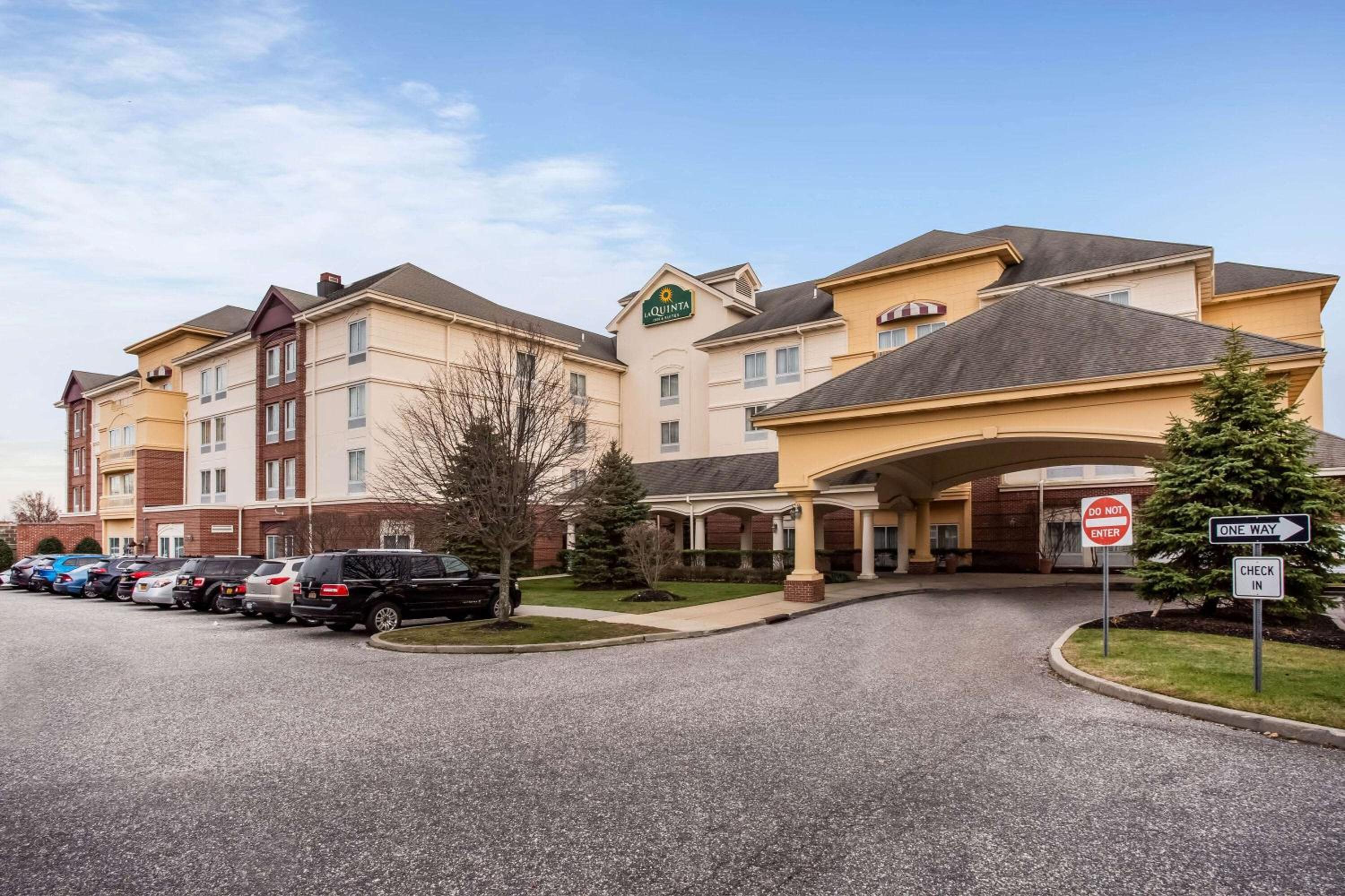 La Quinta by Wyndham Islip - MacArthur Airport - Property Image 28
