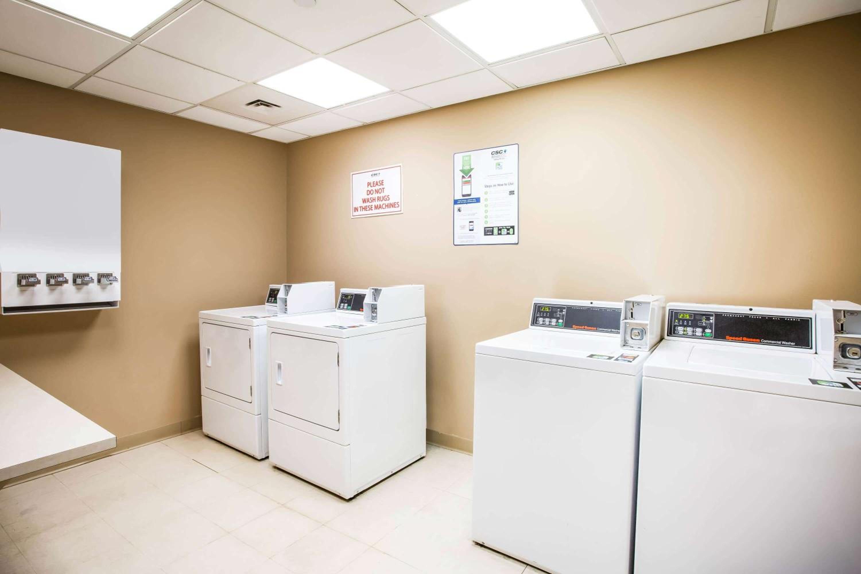La Quinta by Wyndham Islip - MacArthur Airport - Property Image 22