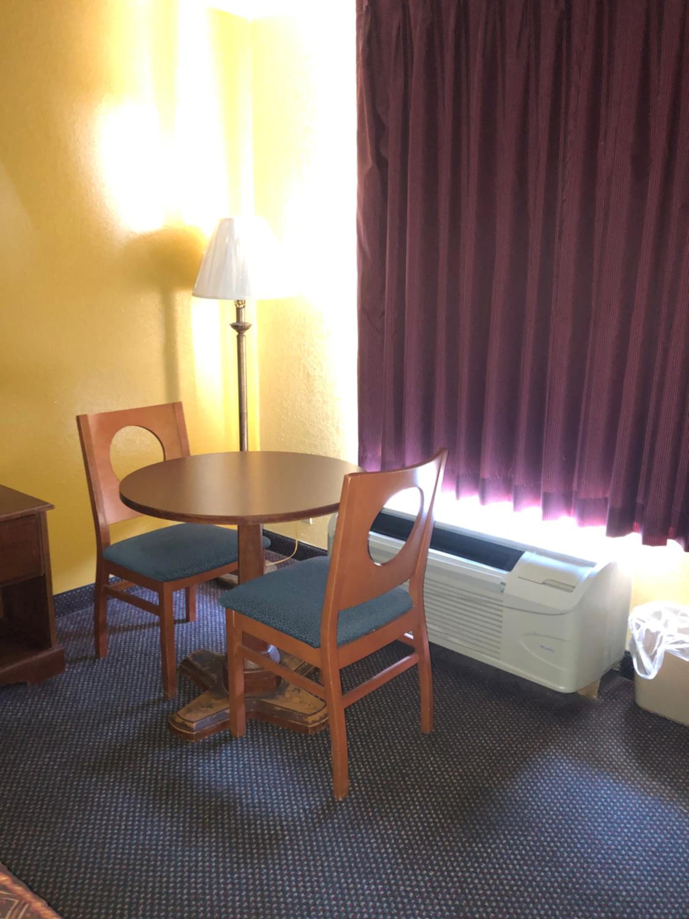 Capital inn