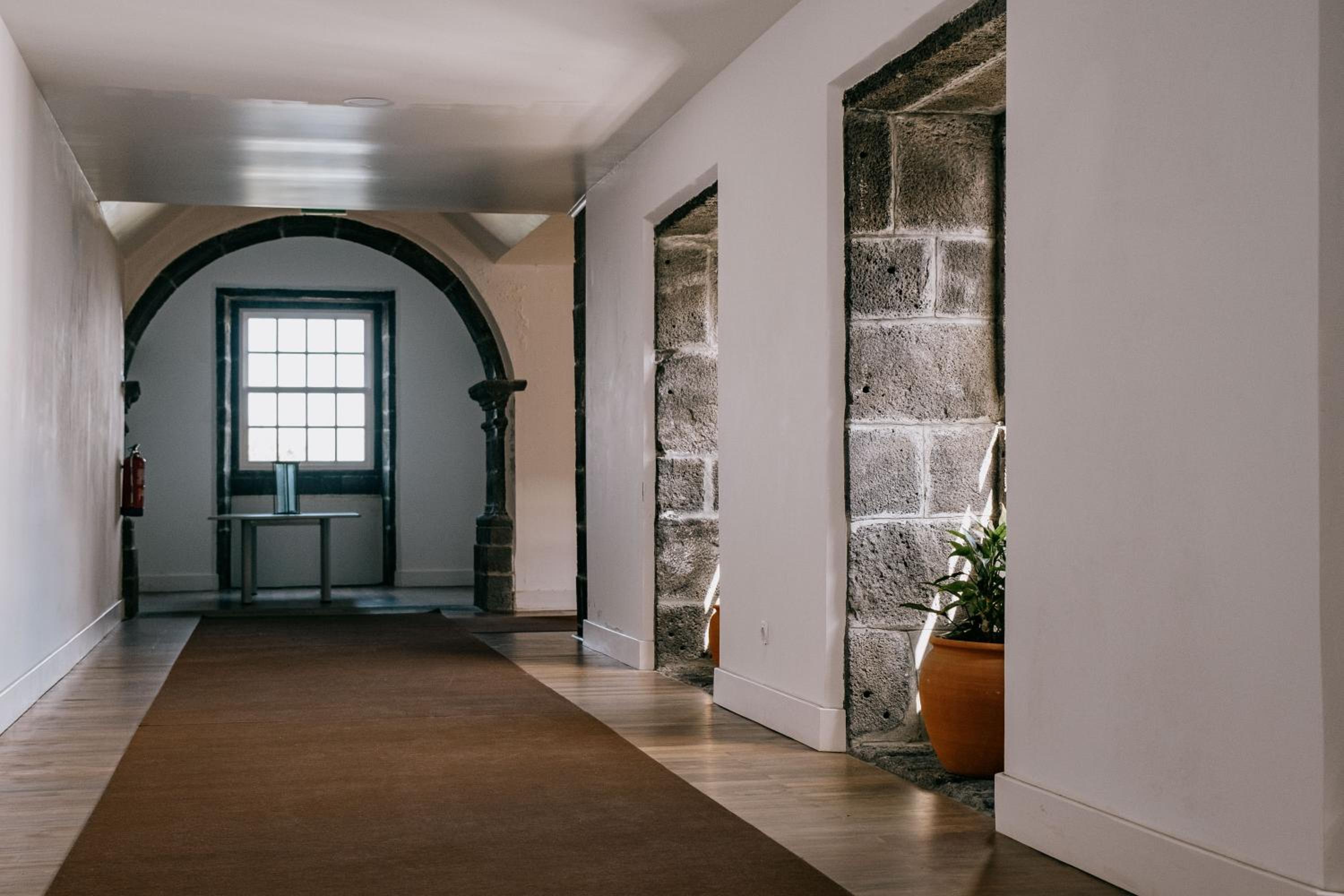 Azores Youth Hostels - Pico
