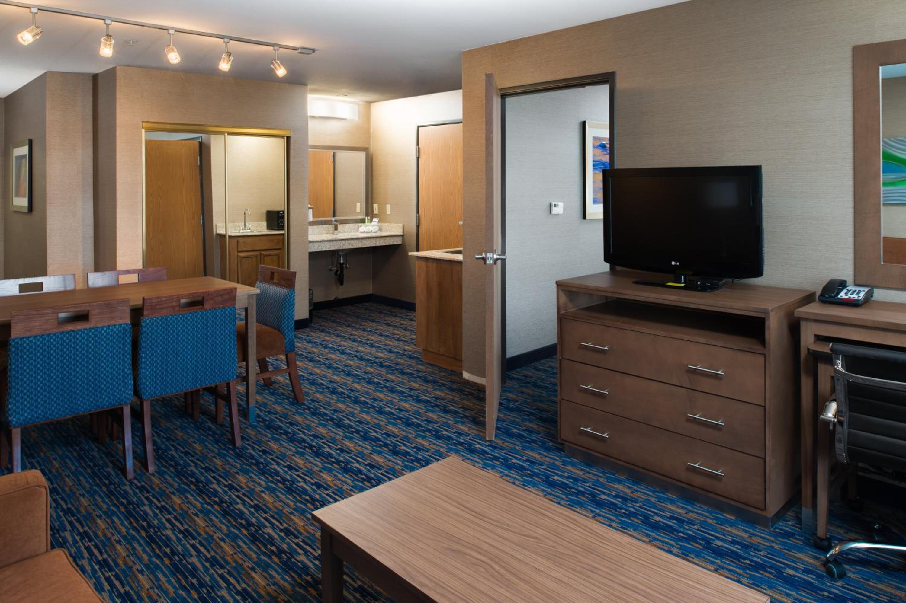 Holiday Inn Express Rocklin - Galleria Area, an IHG Hotel - Property Image 1