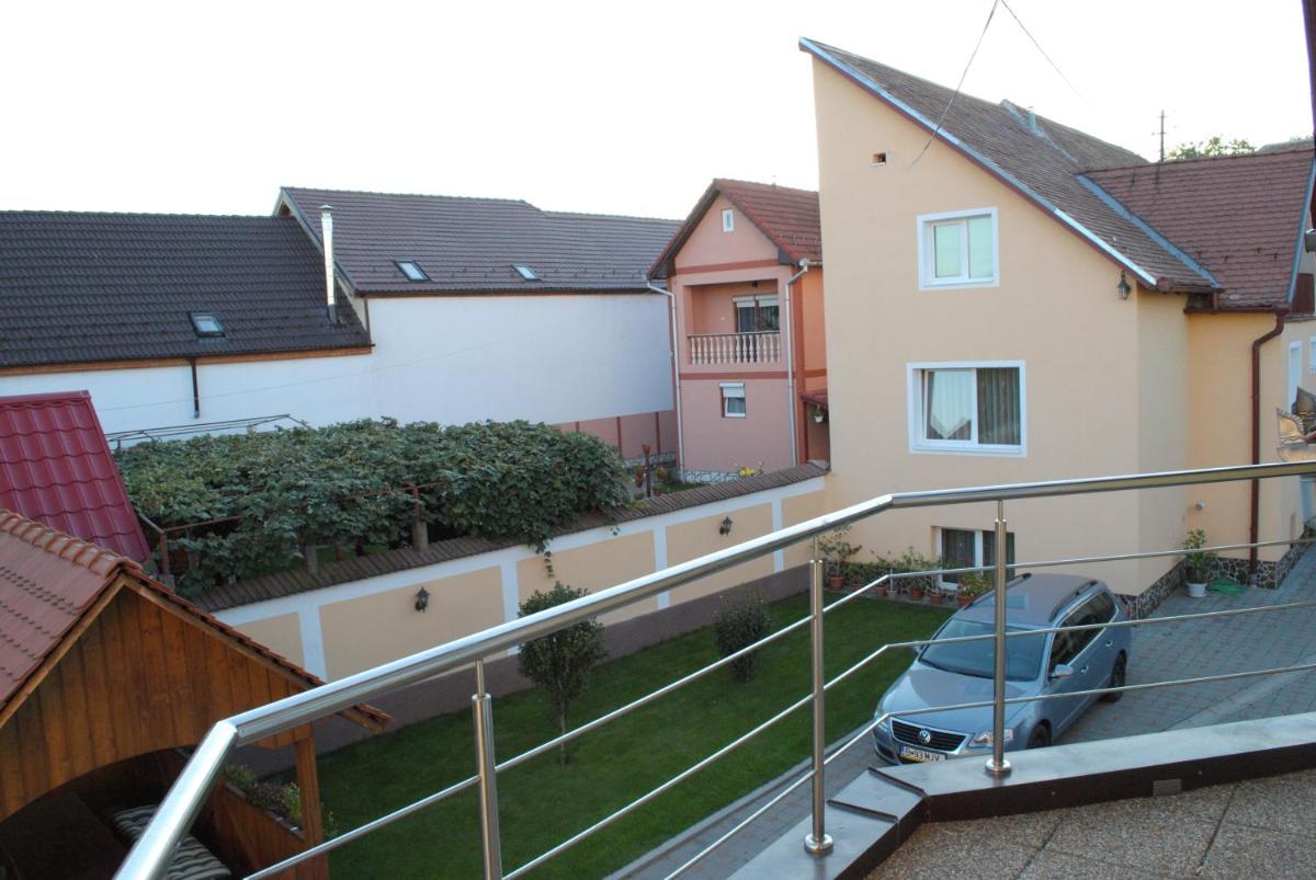 Photo 46