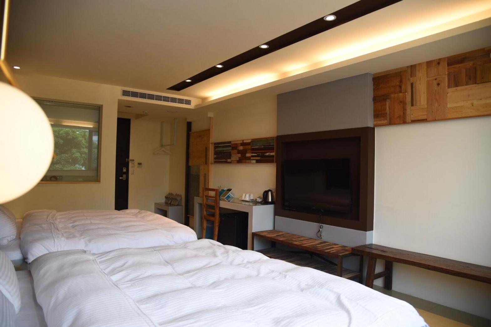 Ace House