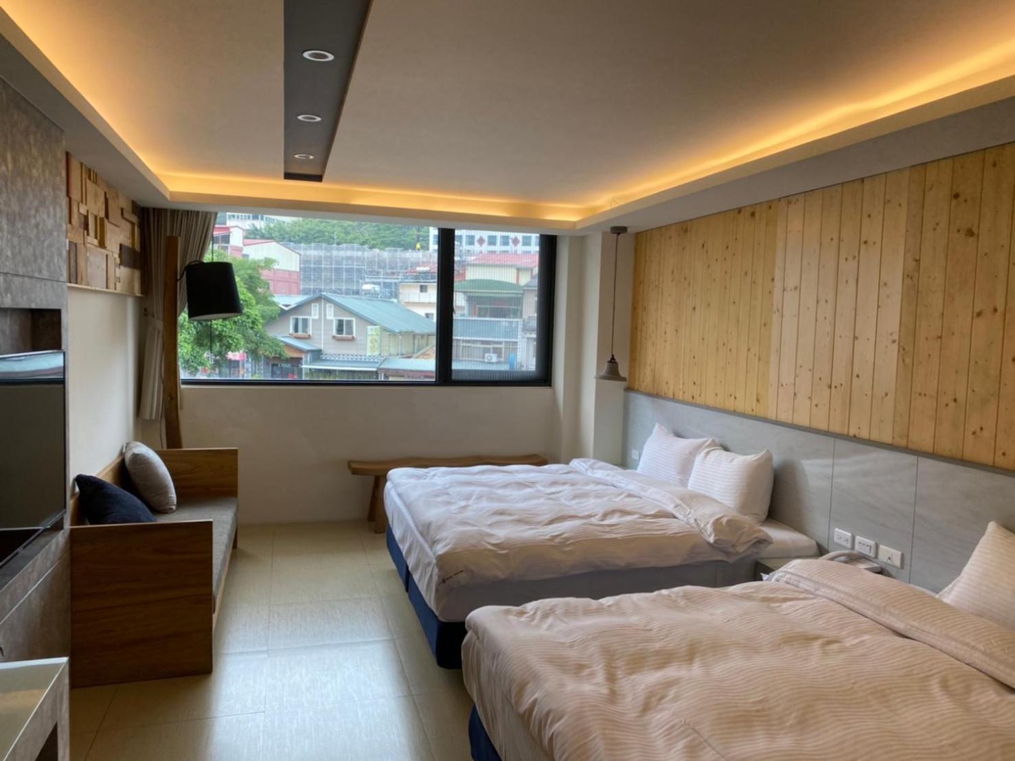 Ace House