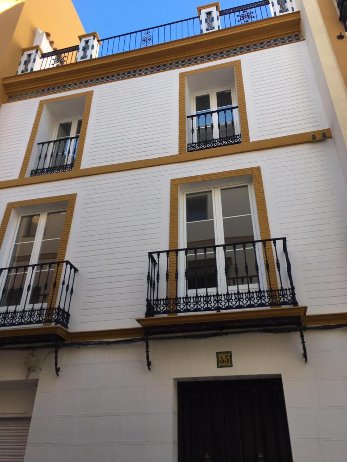 APARTAMENTO CASCO ANTIGUIO ↑ CALIDADES 4 PX 1 BR view 2