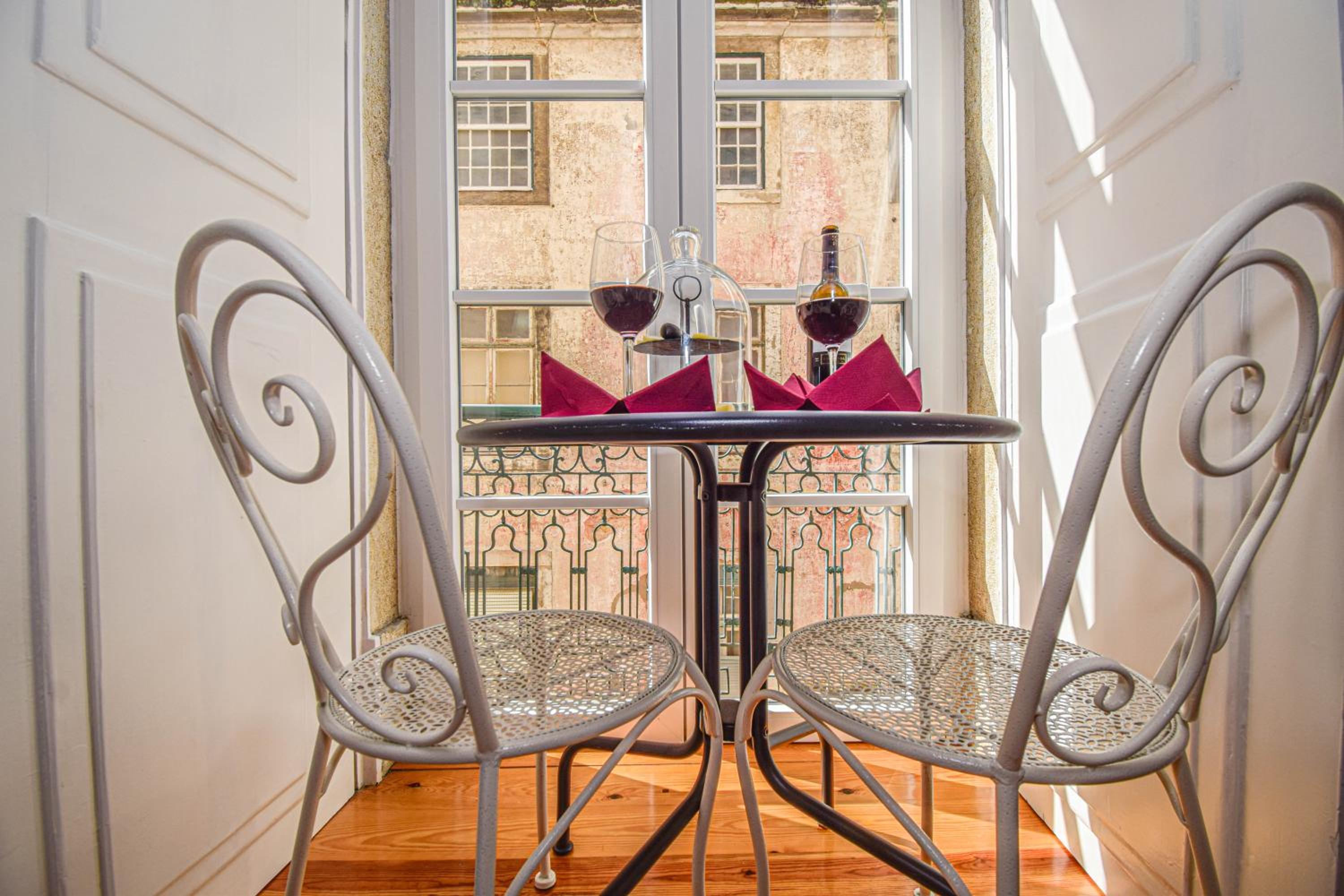 B in B Lisbon Downtown Suites