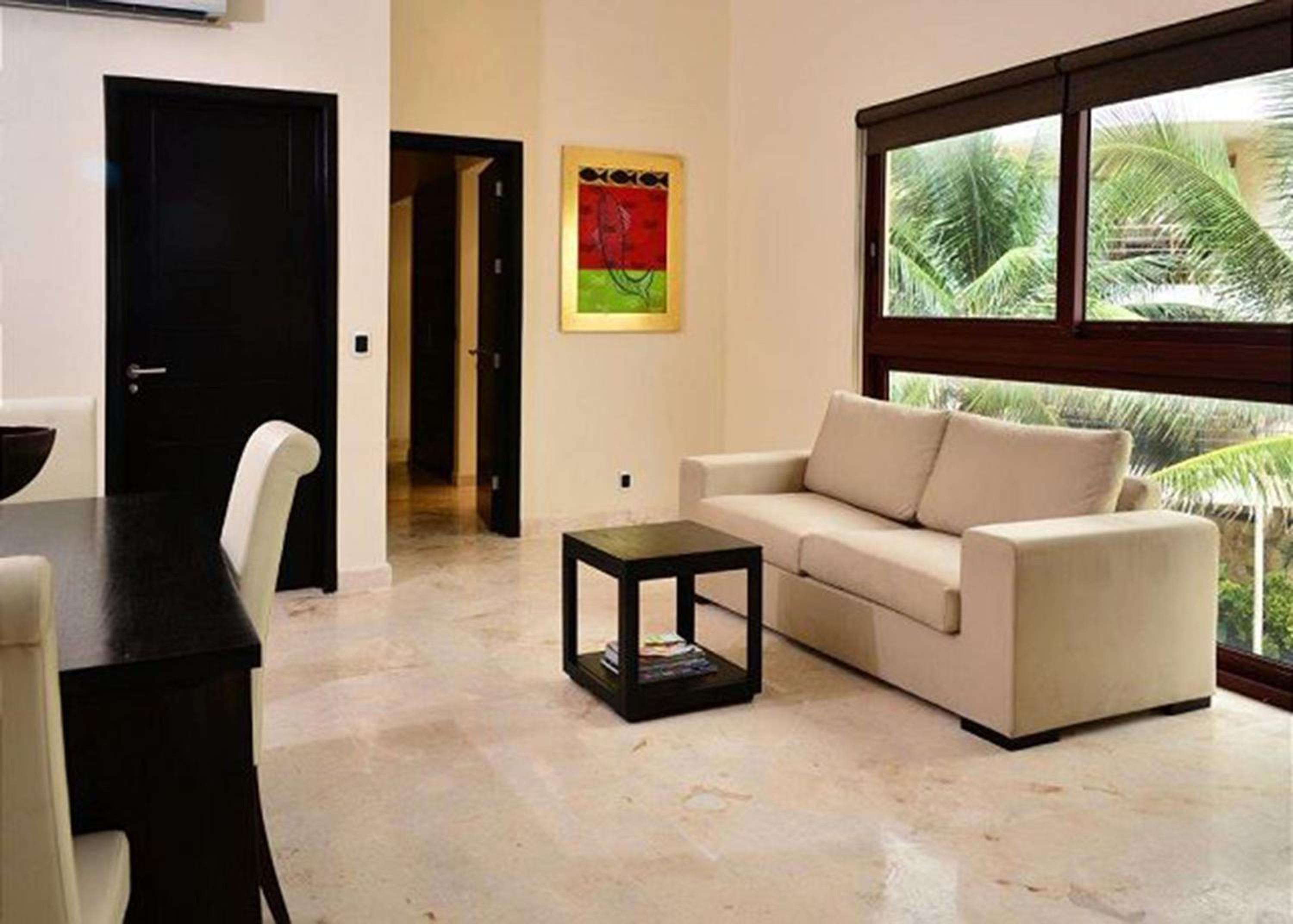 Partial ocean view, spaceful 1 bdr condo at ELFARO by DPM