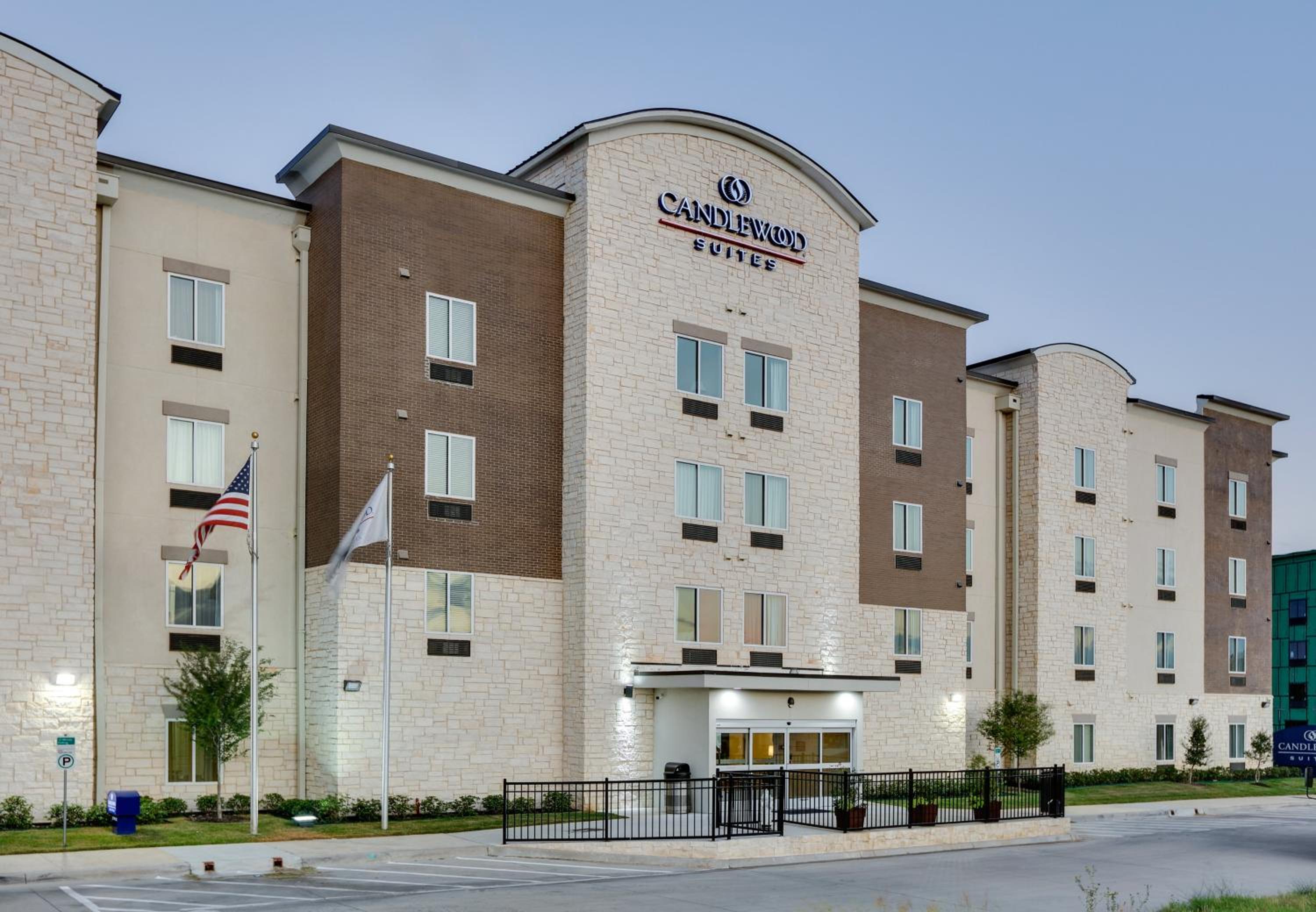 Hotel Candlewood Suites Dallas NW - Farmers Branch, an IHG Hotel