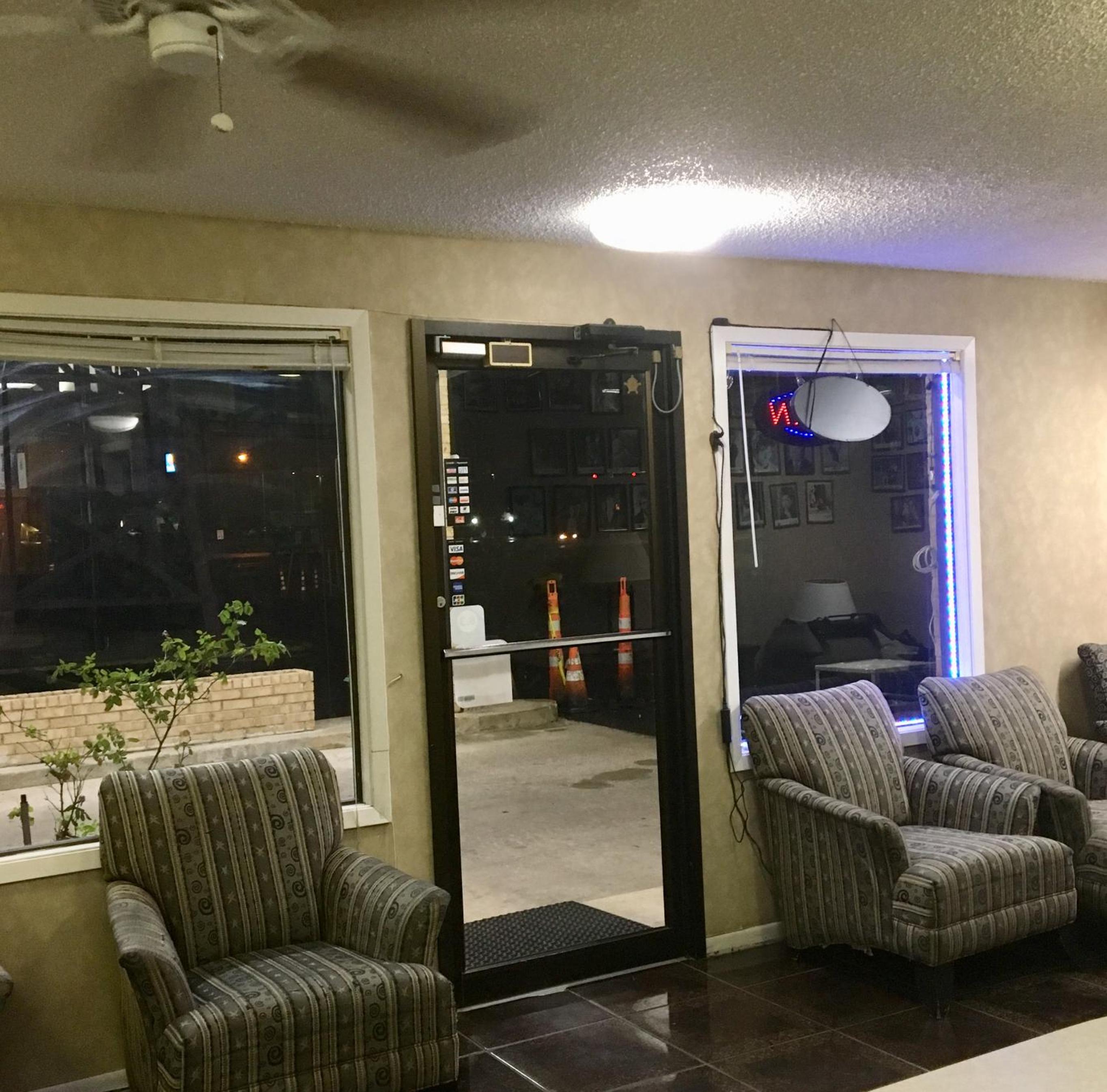 The inn at Mexia