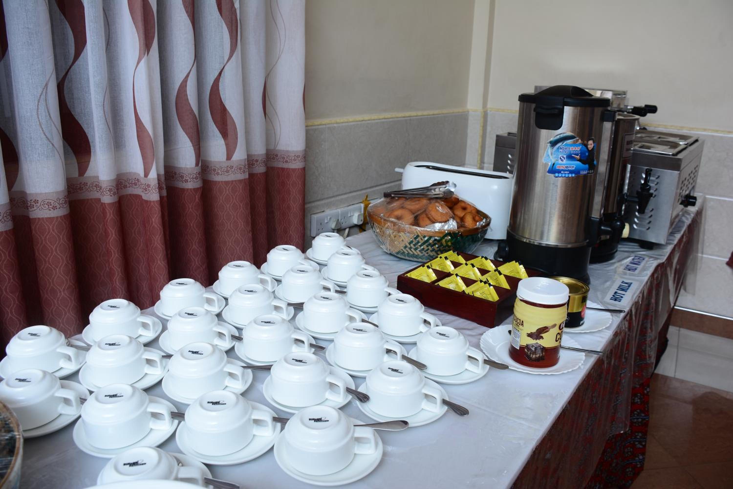 Silver Paradise Hotel