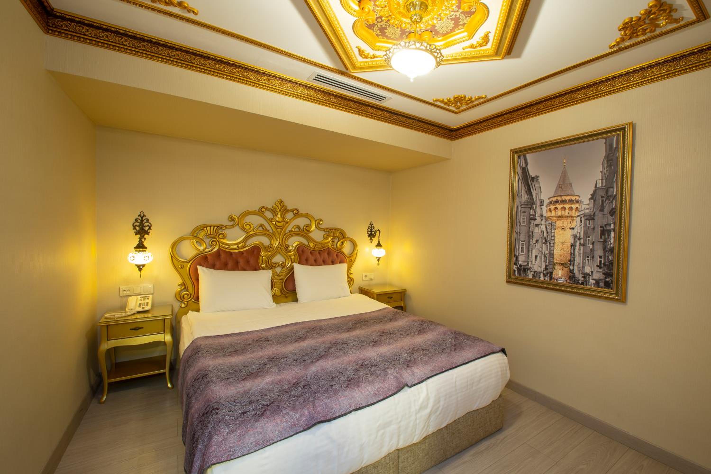 Empire Suite Hotel - Image 59