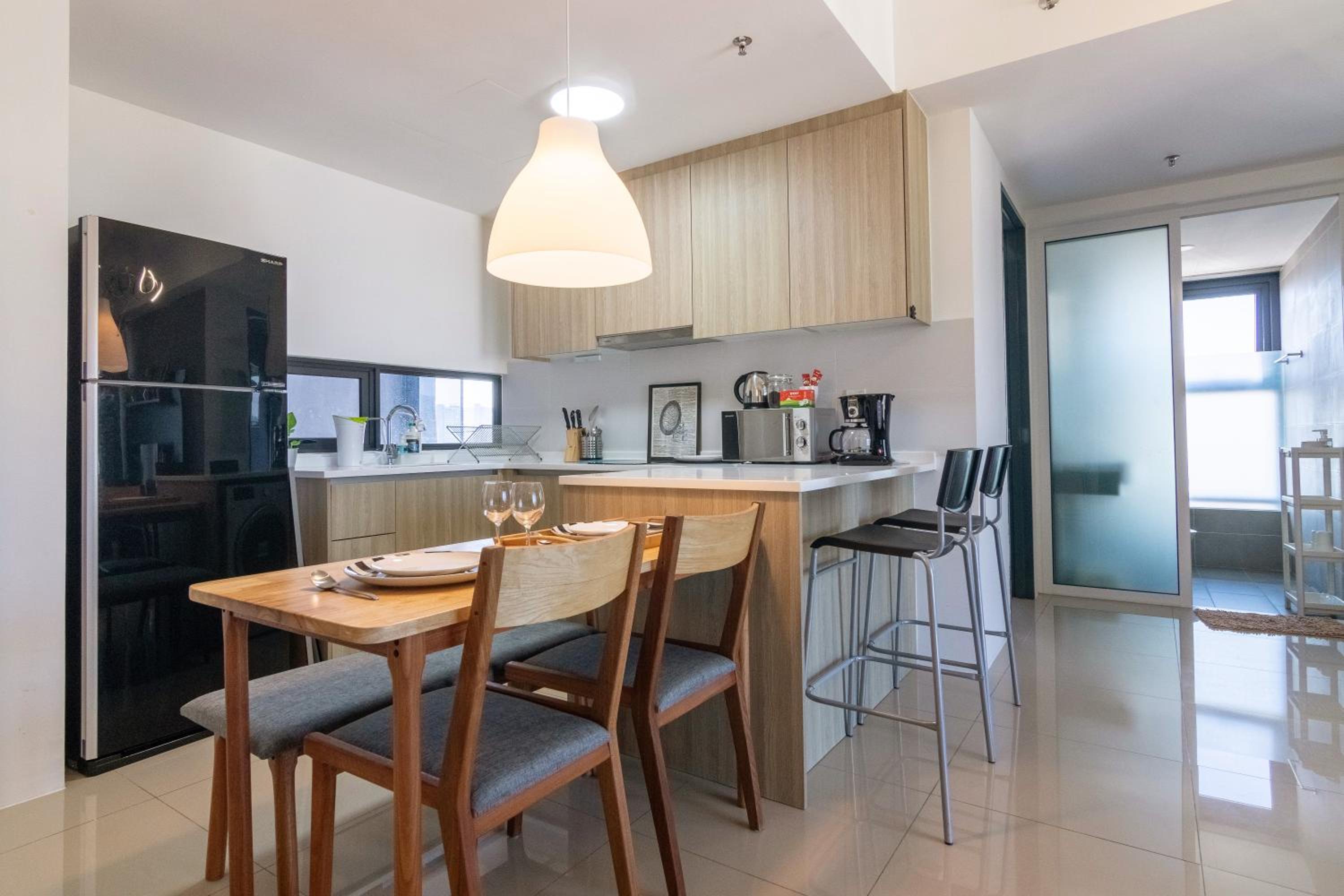 Georgetown Tropicana 218 by Airlevate Suites photo 6