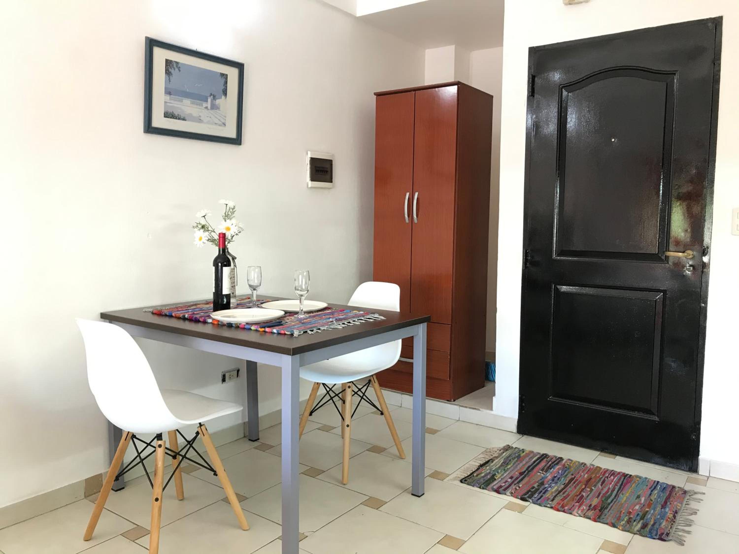 Cares Apartament, Morón, Buenos Aires
