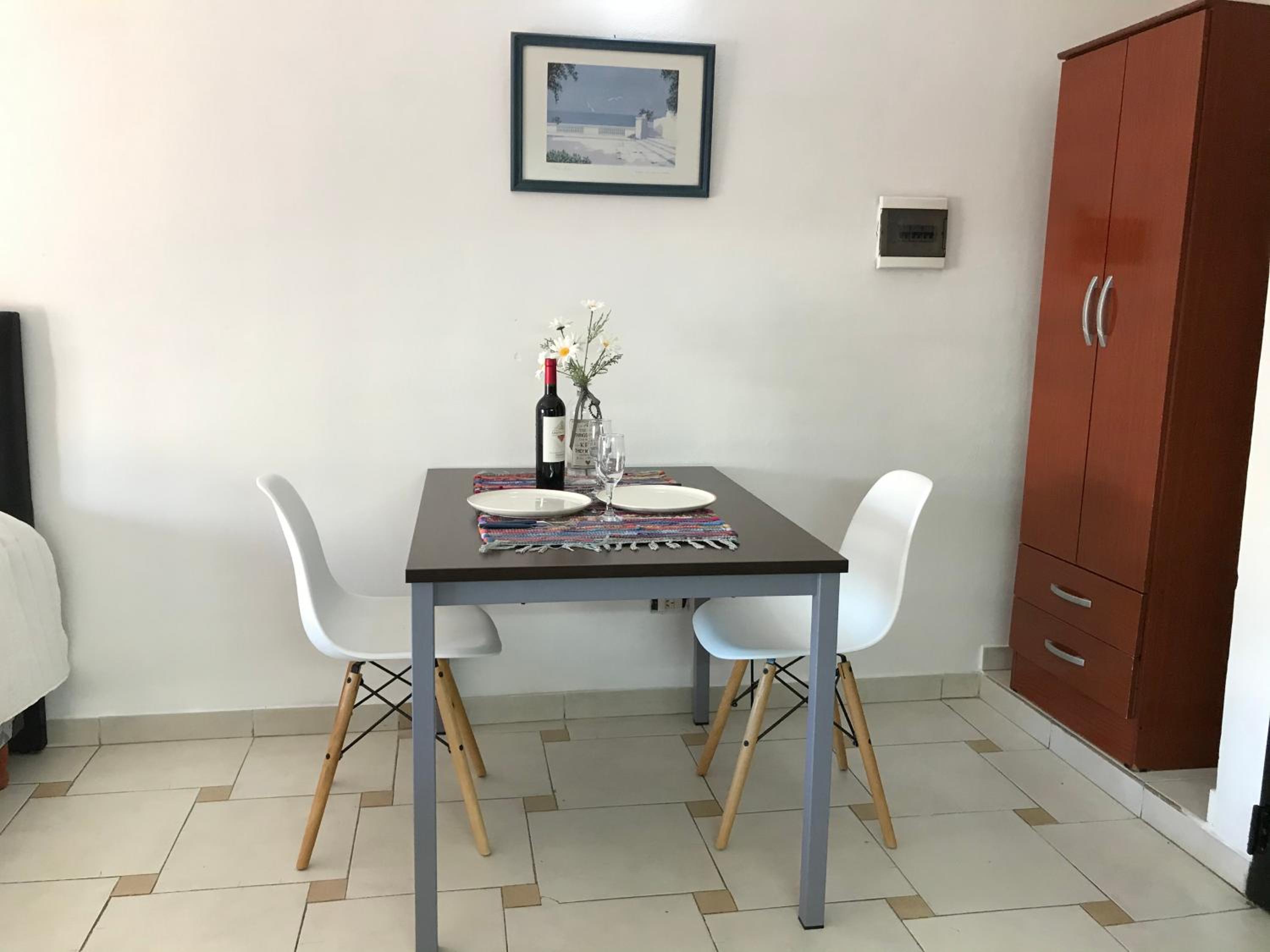 Cares Apartament, Morón, Buenos Aires