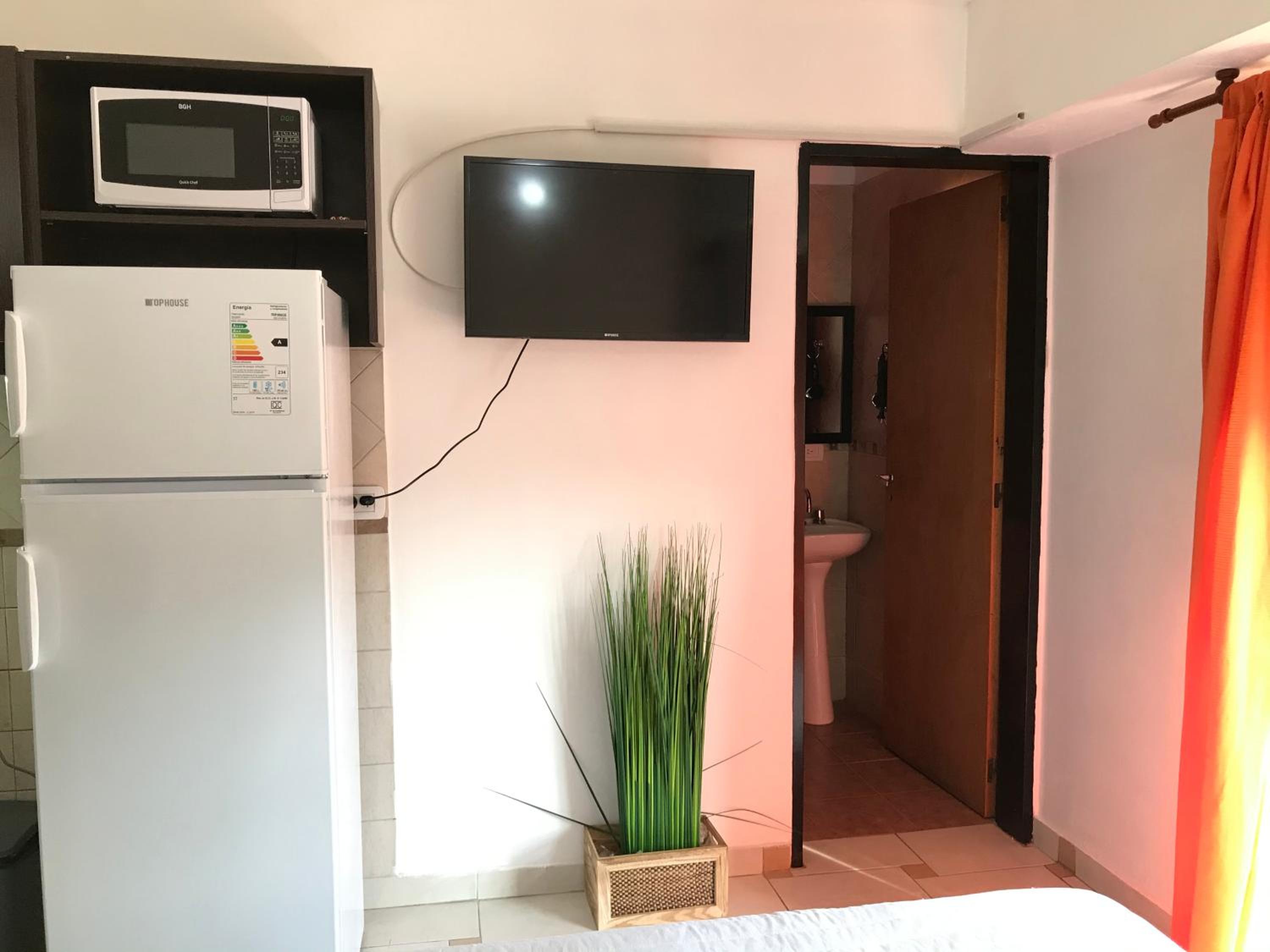 Cares Apartament, Morón, Buenos Aires