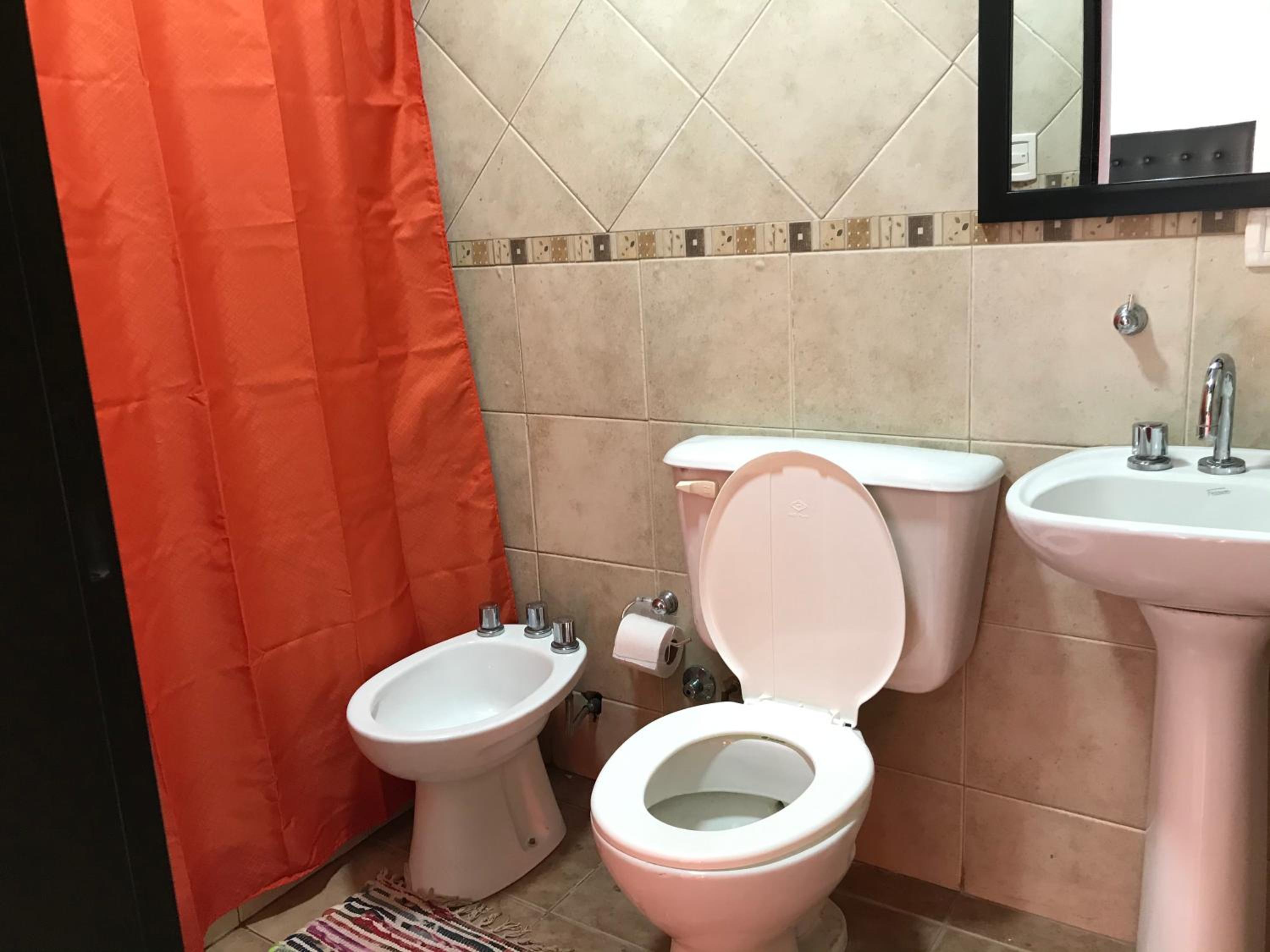 Cares Apartament, Morón, Buenos Aires