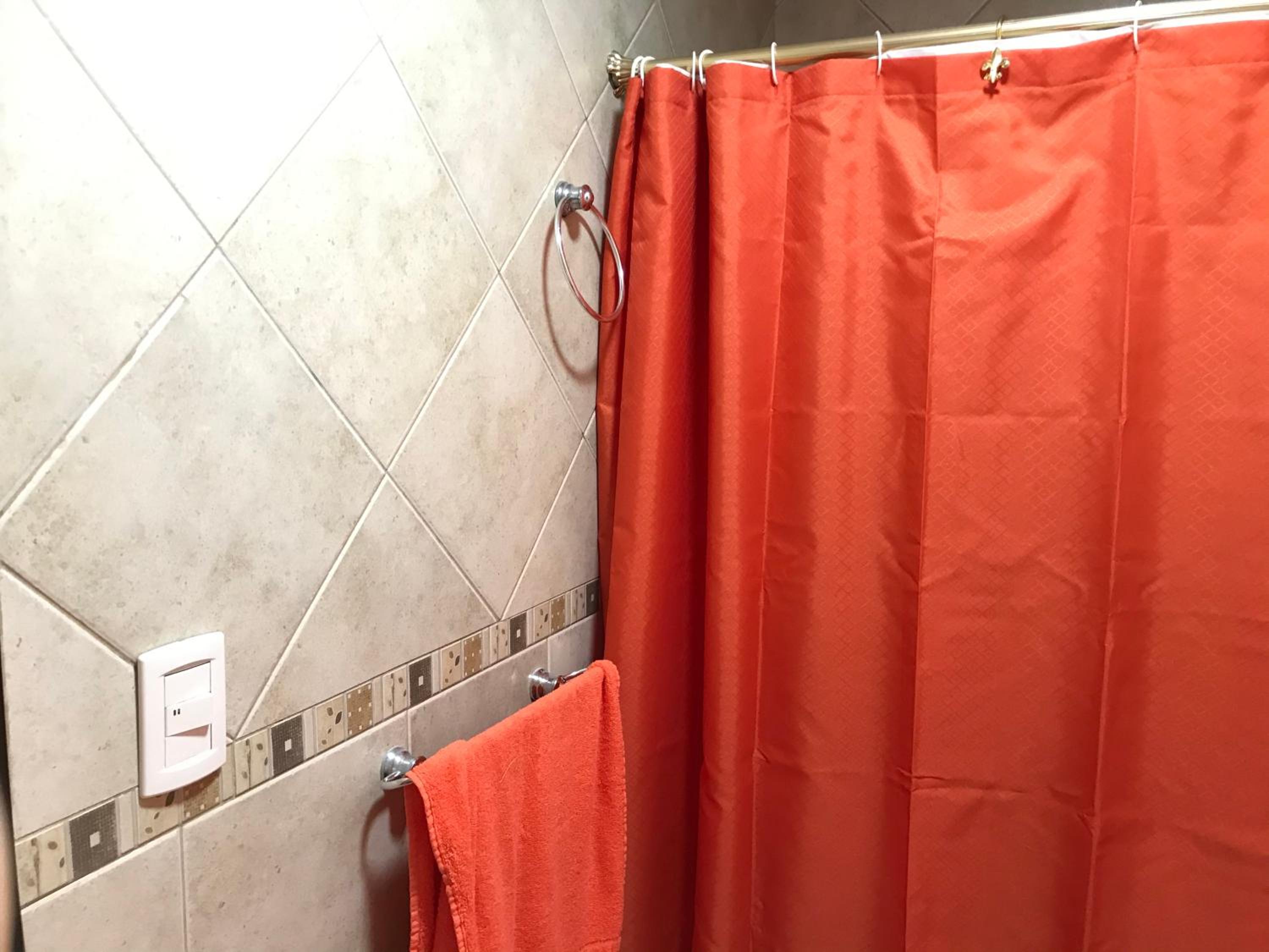 Cares Apartament, Morón, Buenos Aires