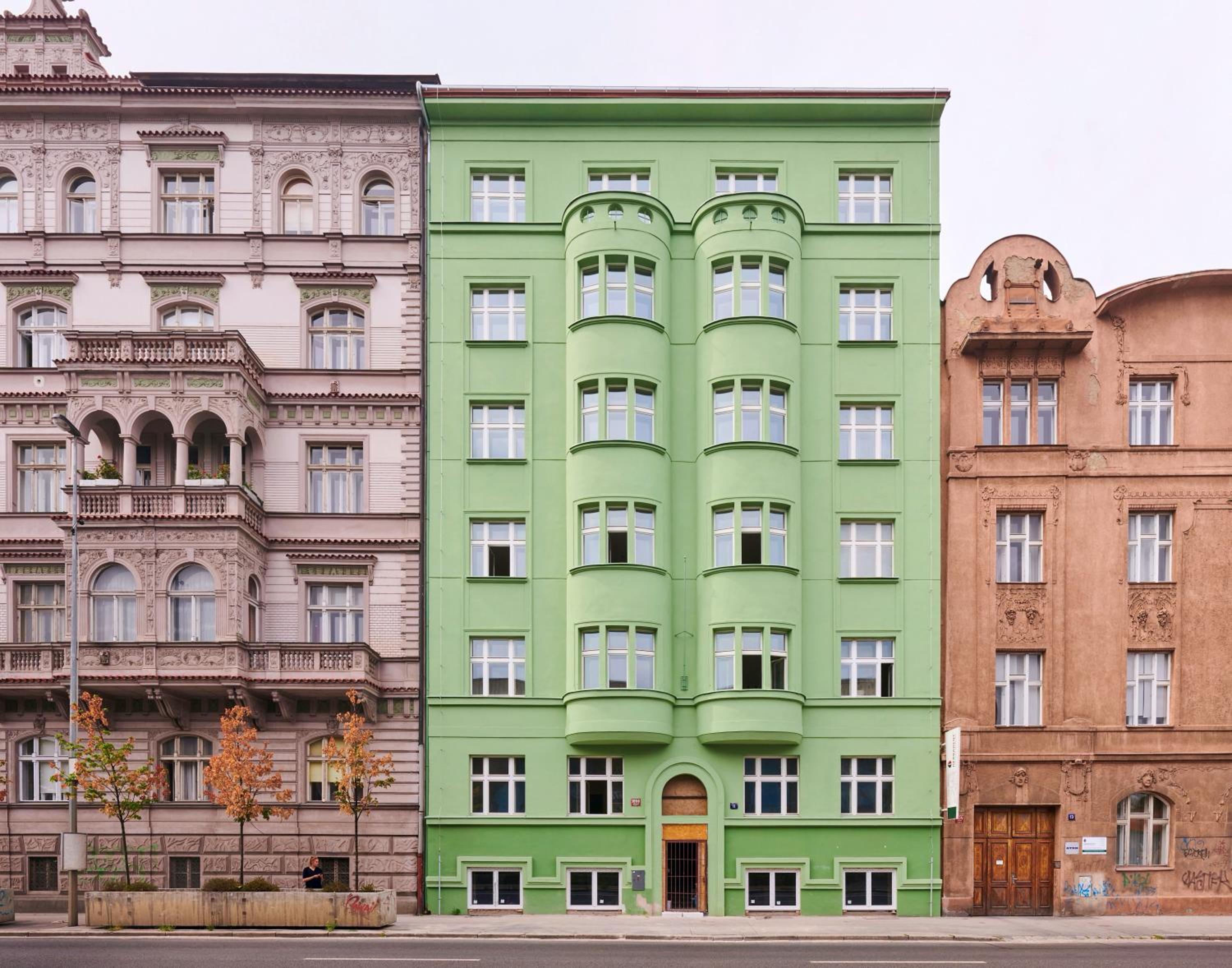 HONEST Smichov
