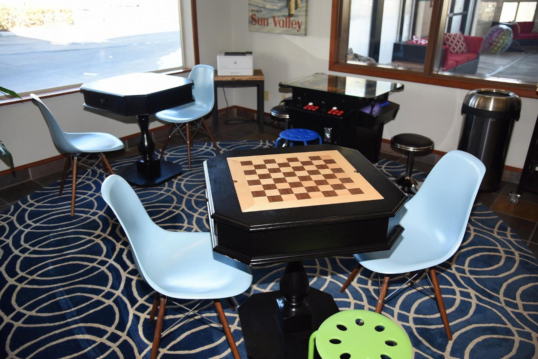 Wood River Inn  Suite - Property Image 19