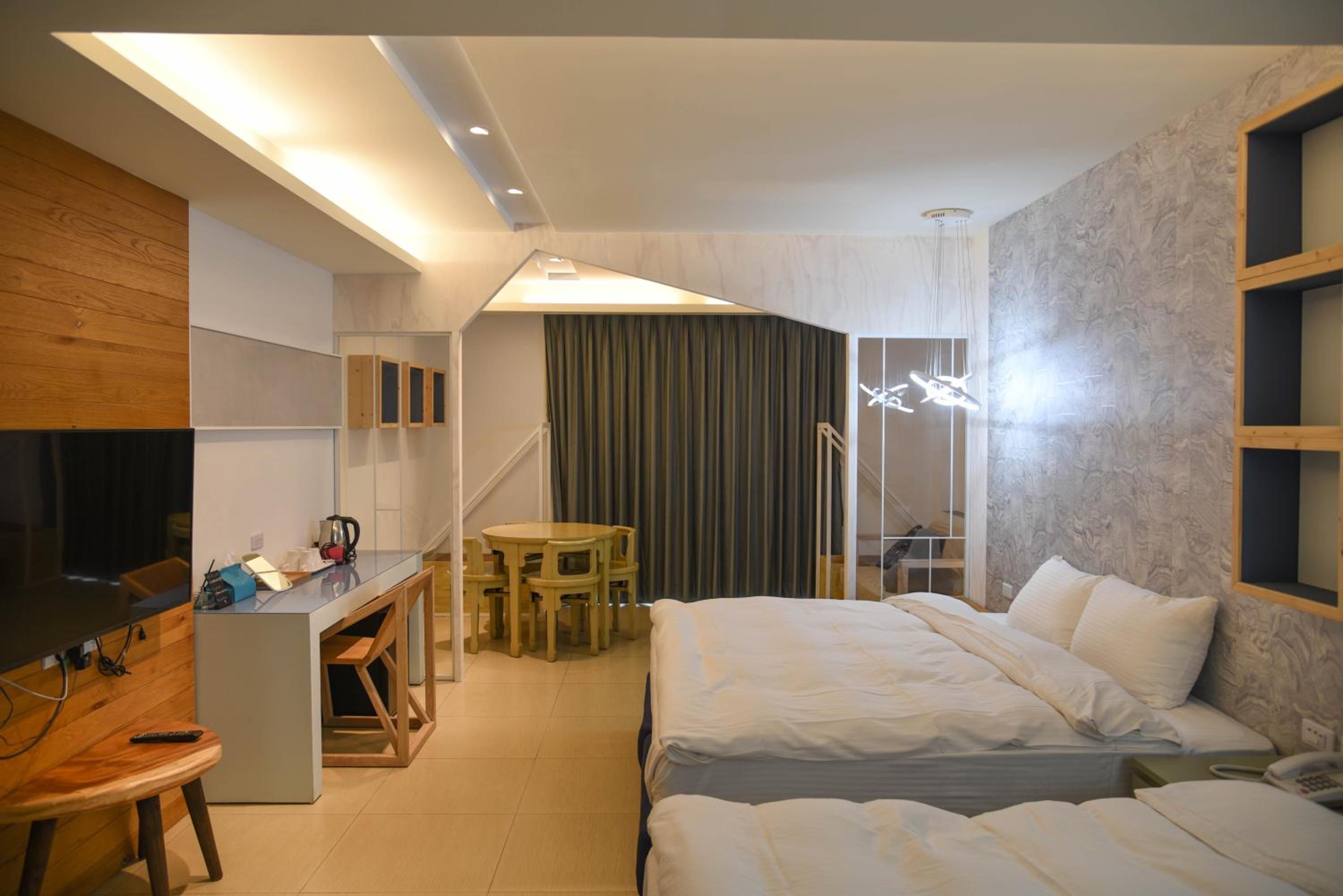 Ace House