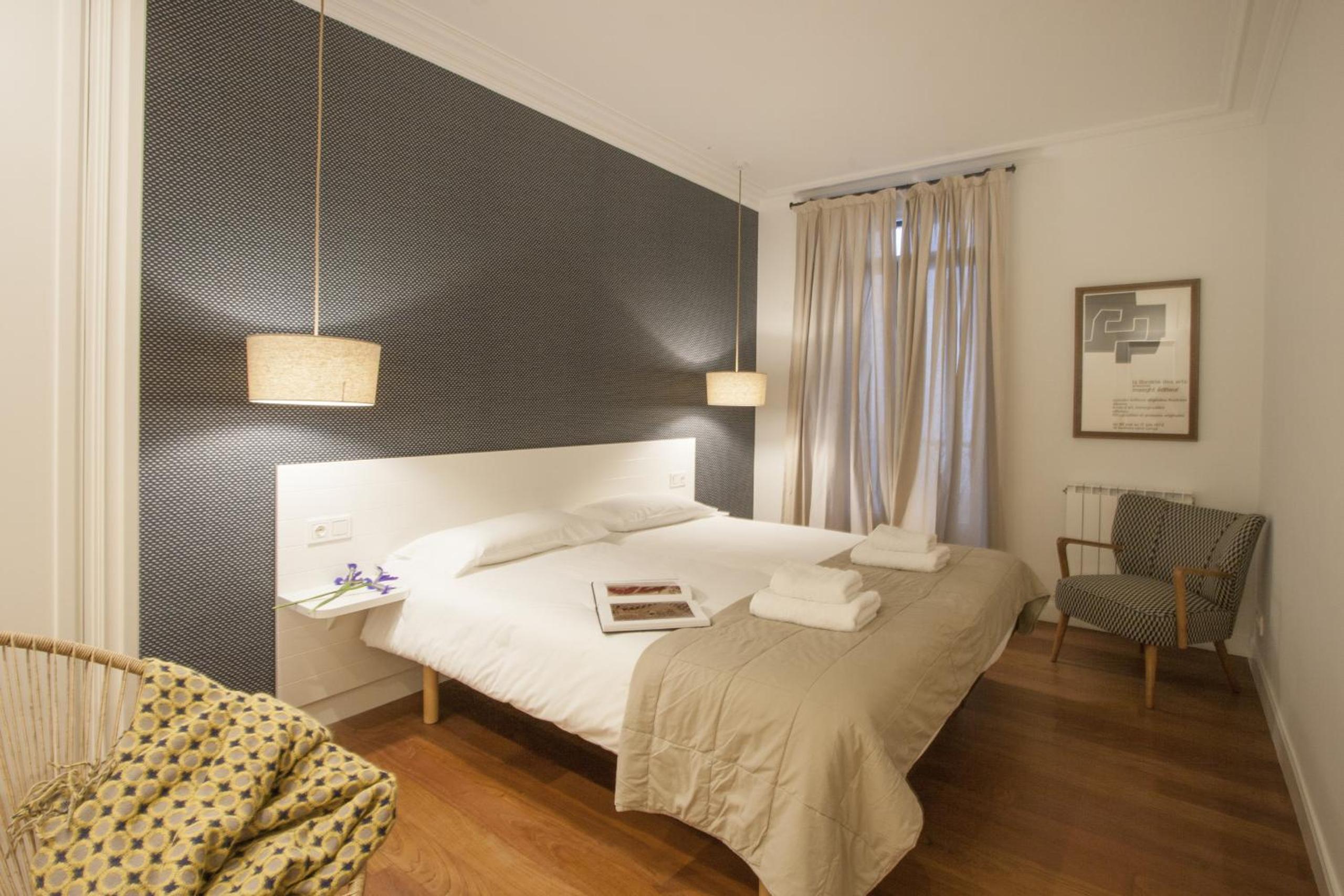 Bare by Oldtown SS Apartments