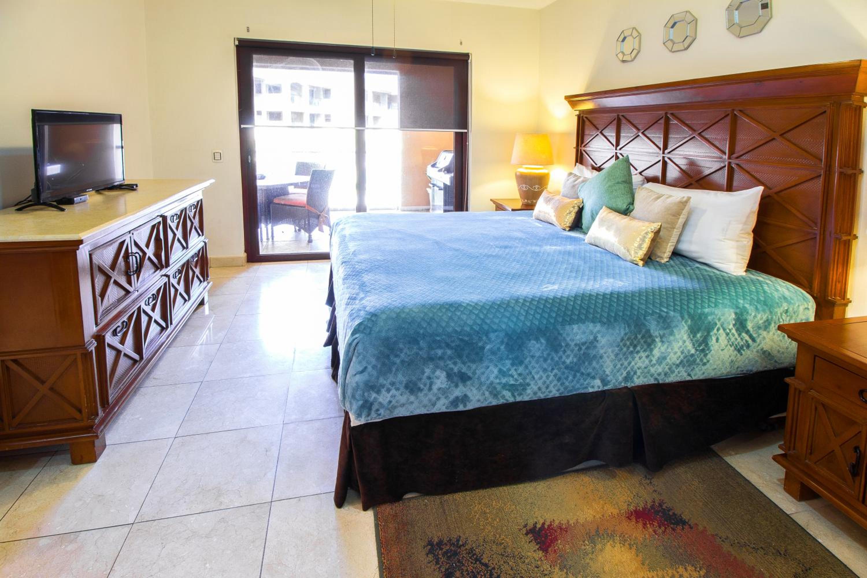 El Faro 305 Reef view 5