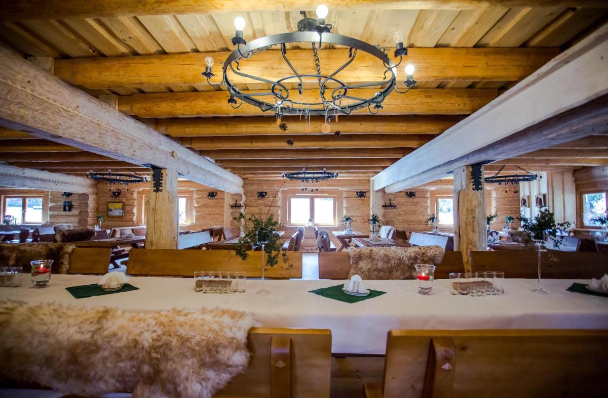 restaurant