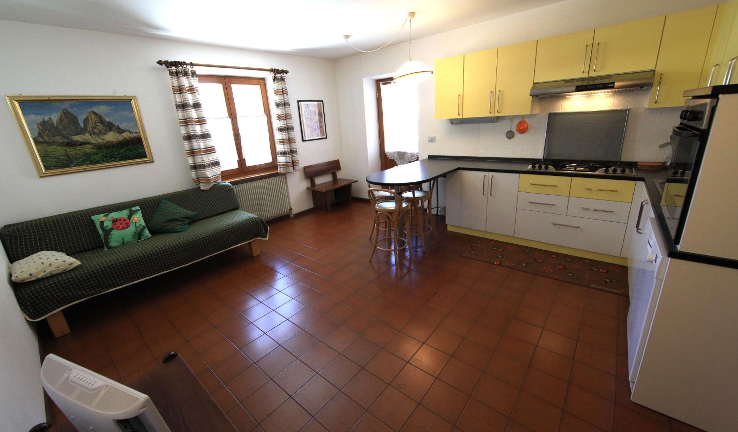 Cesa Roseda view 3
