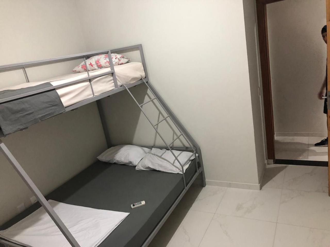 Seu refúgio paradisíaco a apenas 330 metros do mar TUB