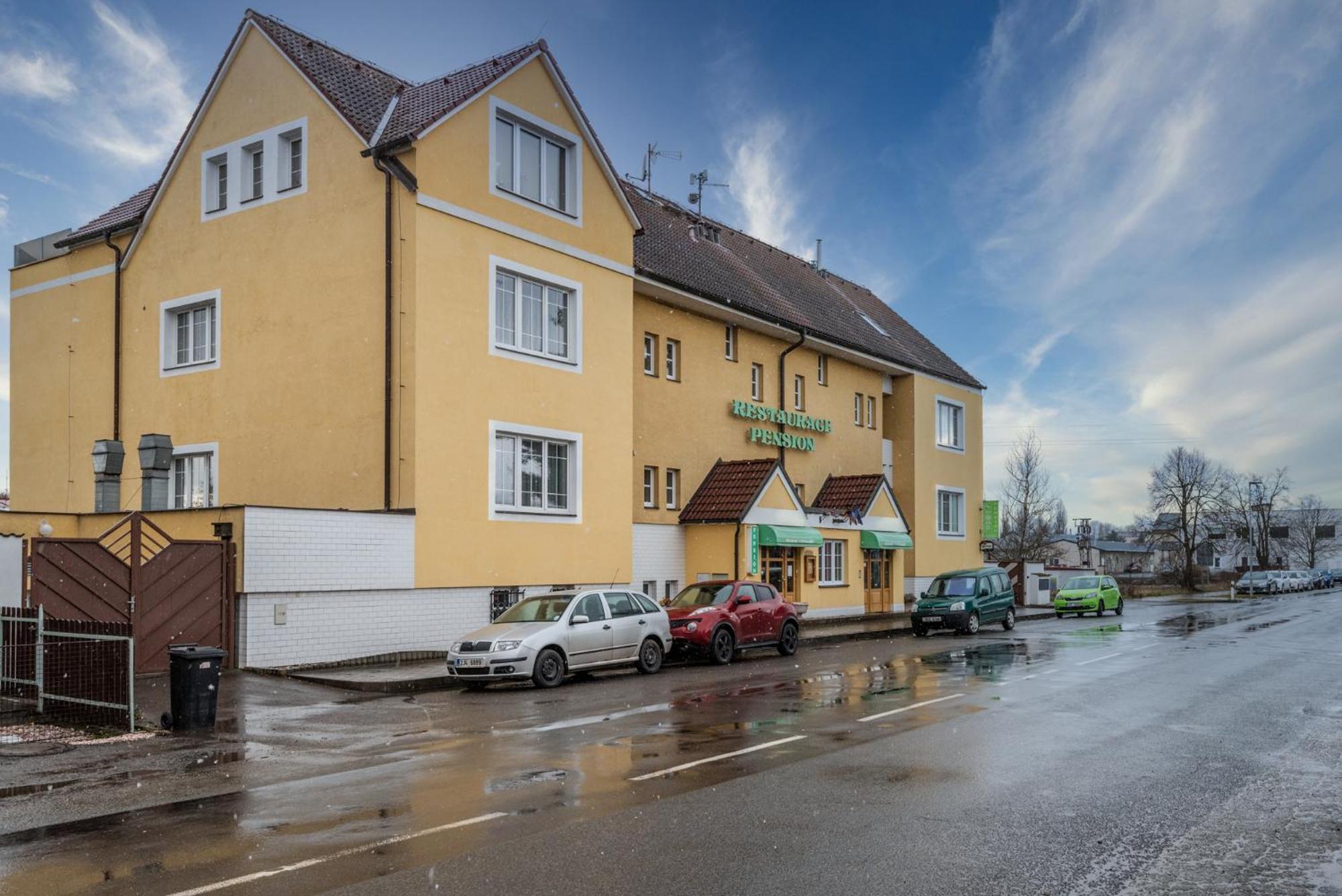 Pension a Restaurace U Mydlářů
